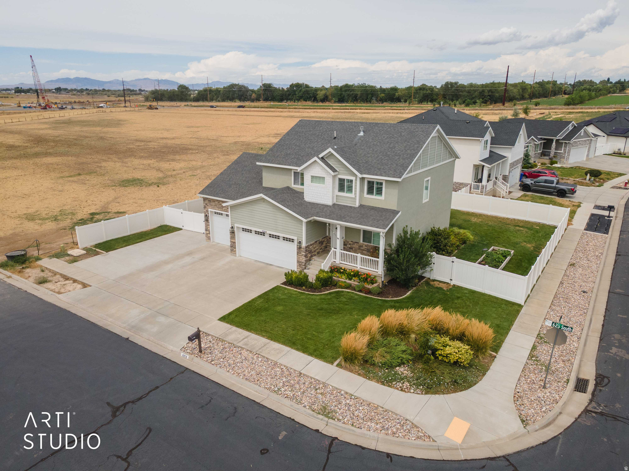 main property photo 47
