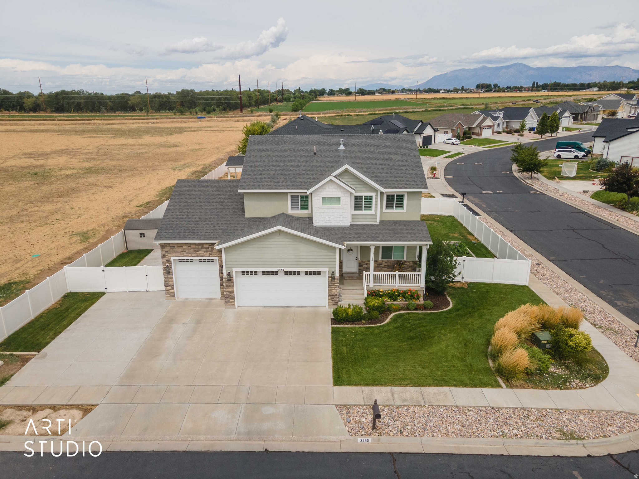 main property photo 7