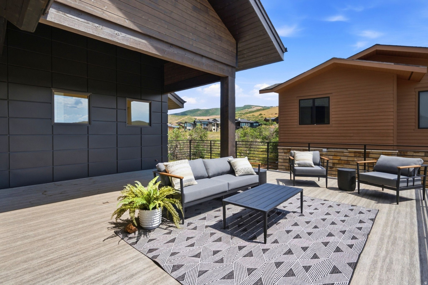 main property photo 70