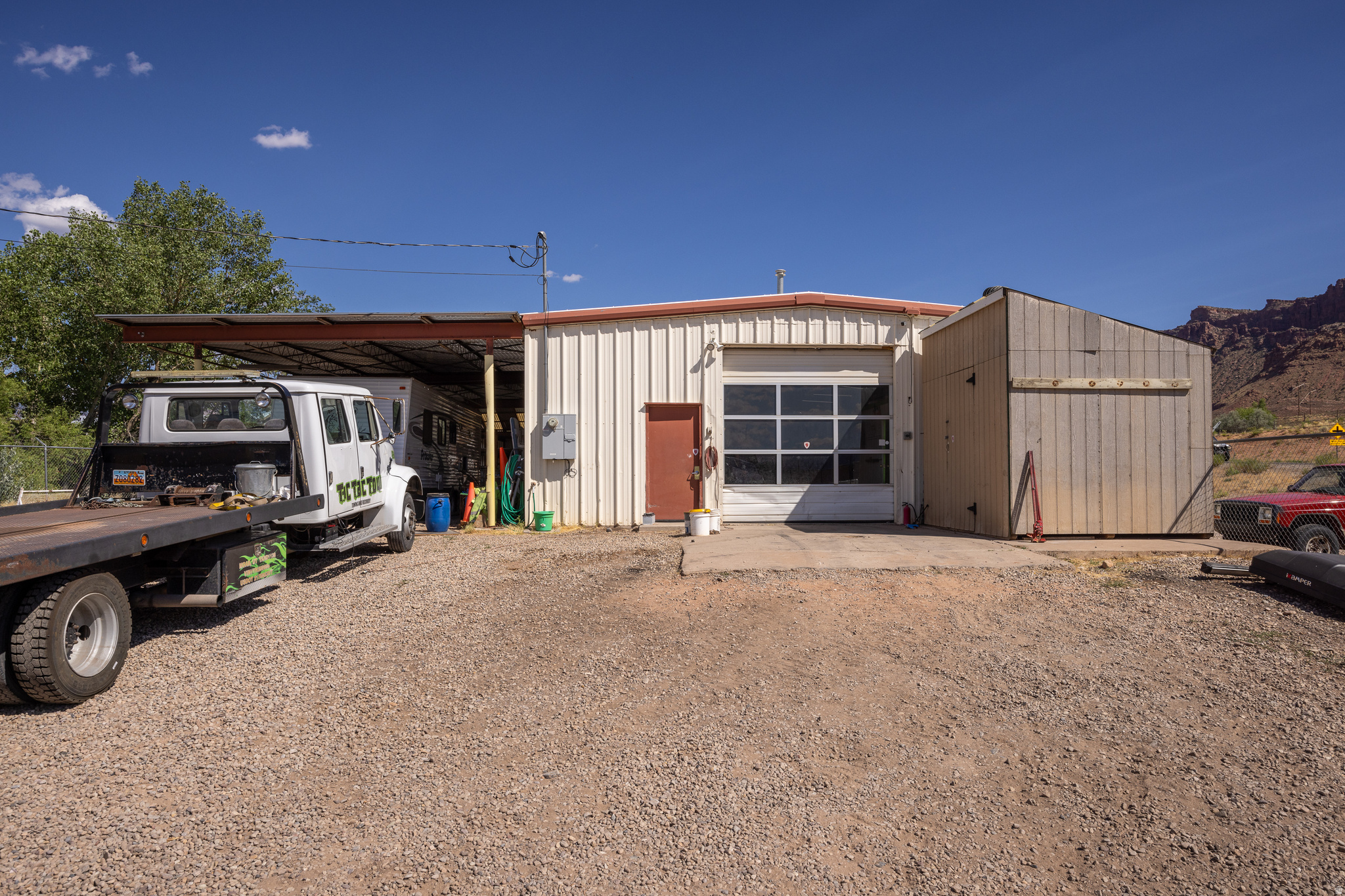 main property photo 13