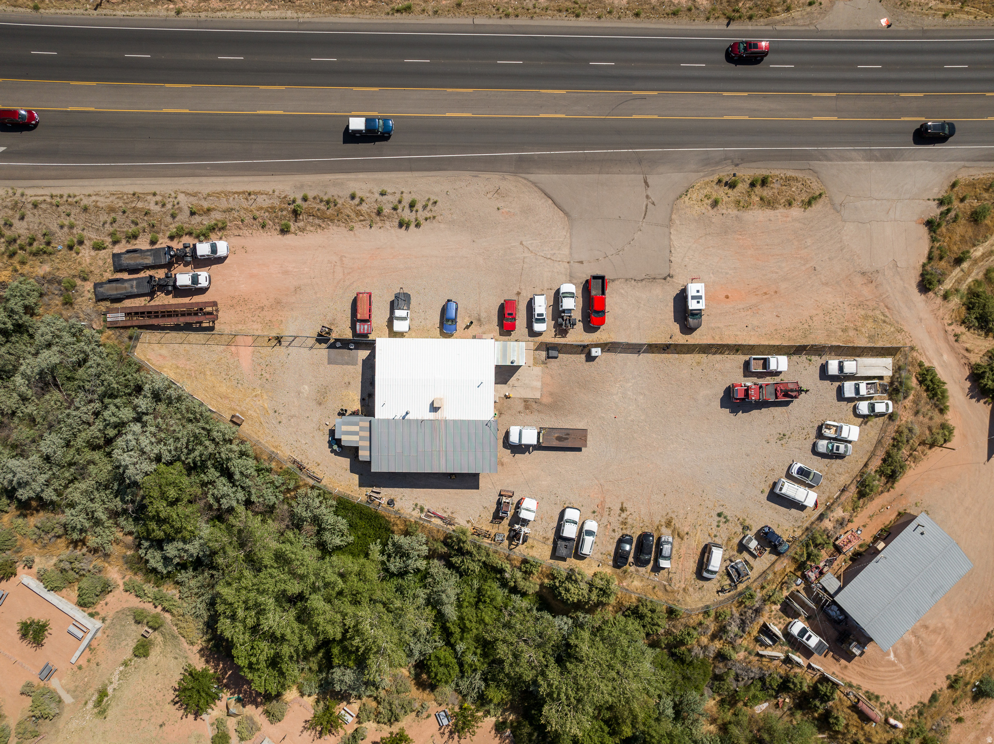 main property photo 14