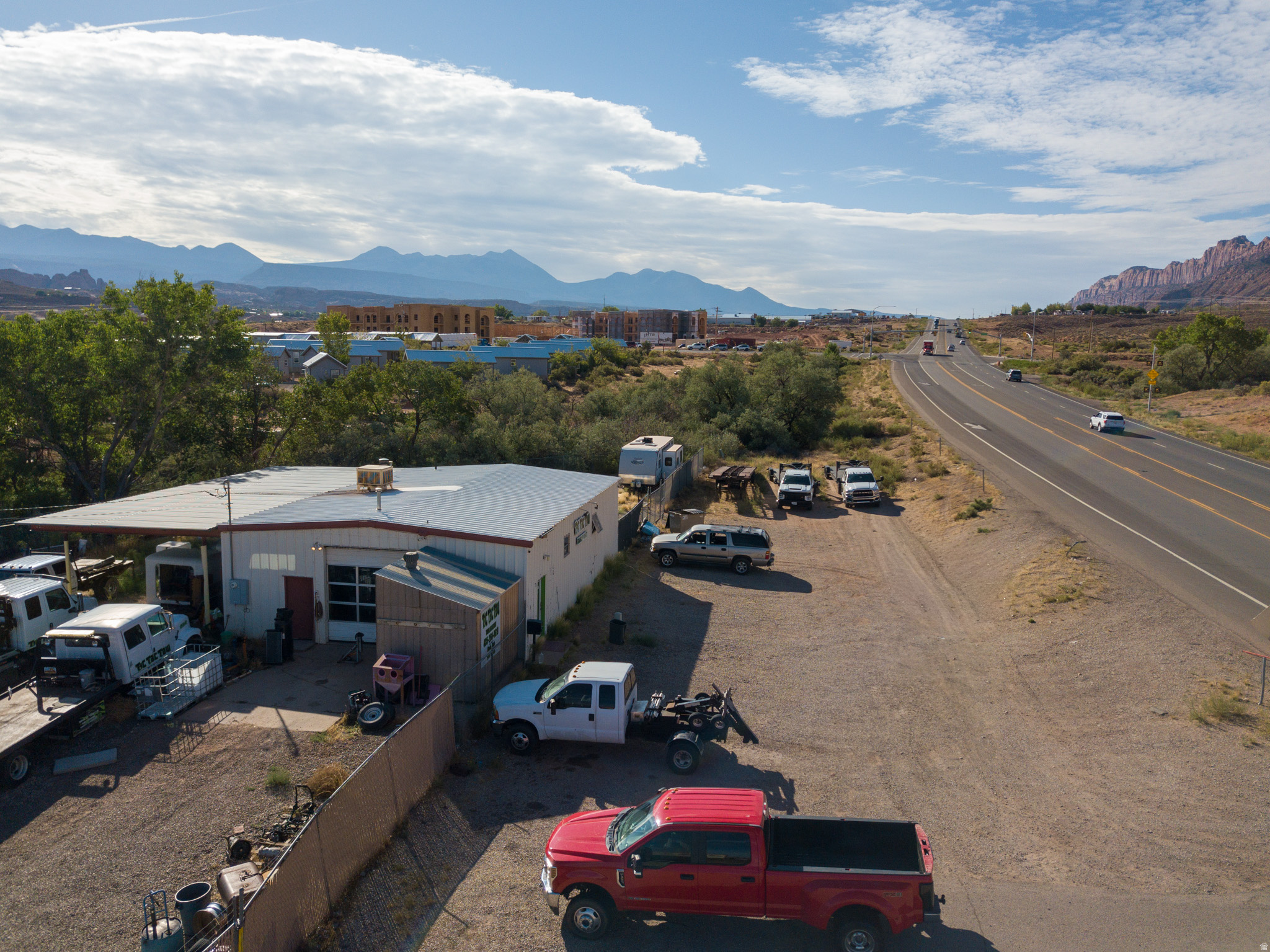 main property photo 6
