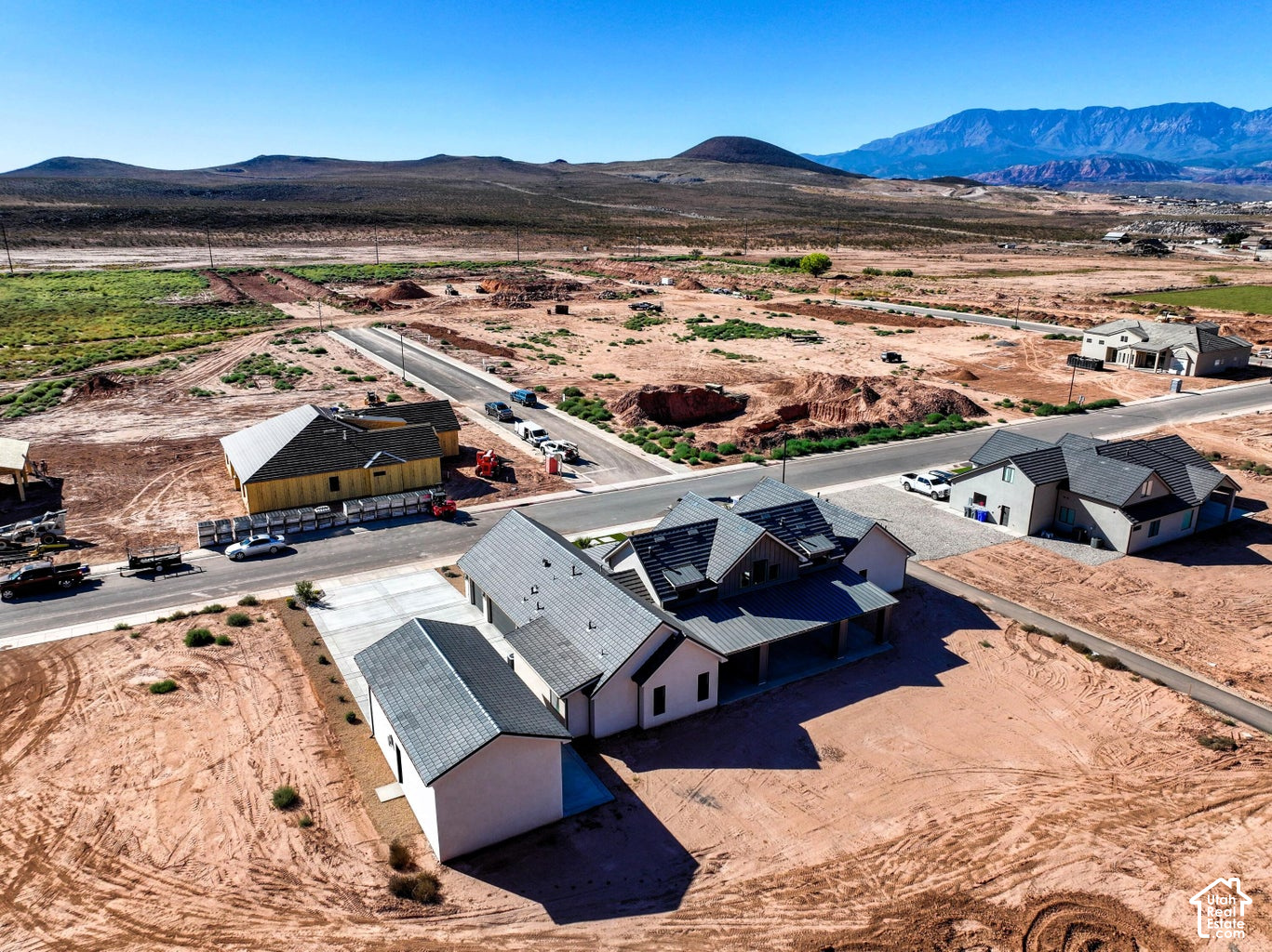 main property photo 5