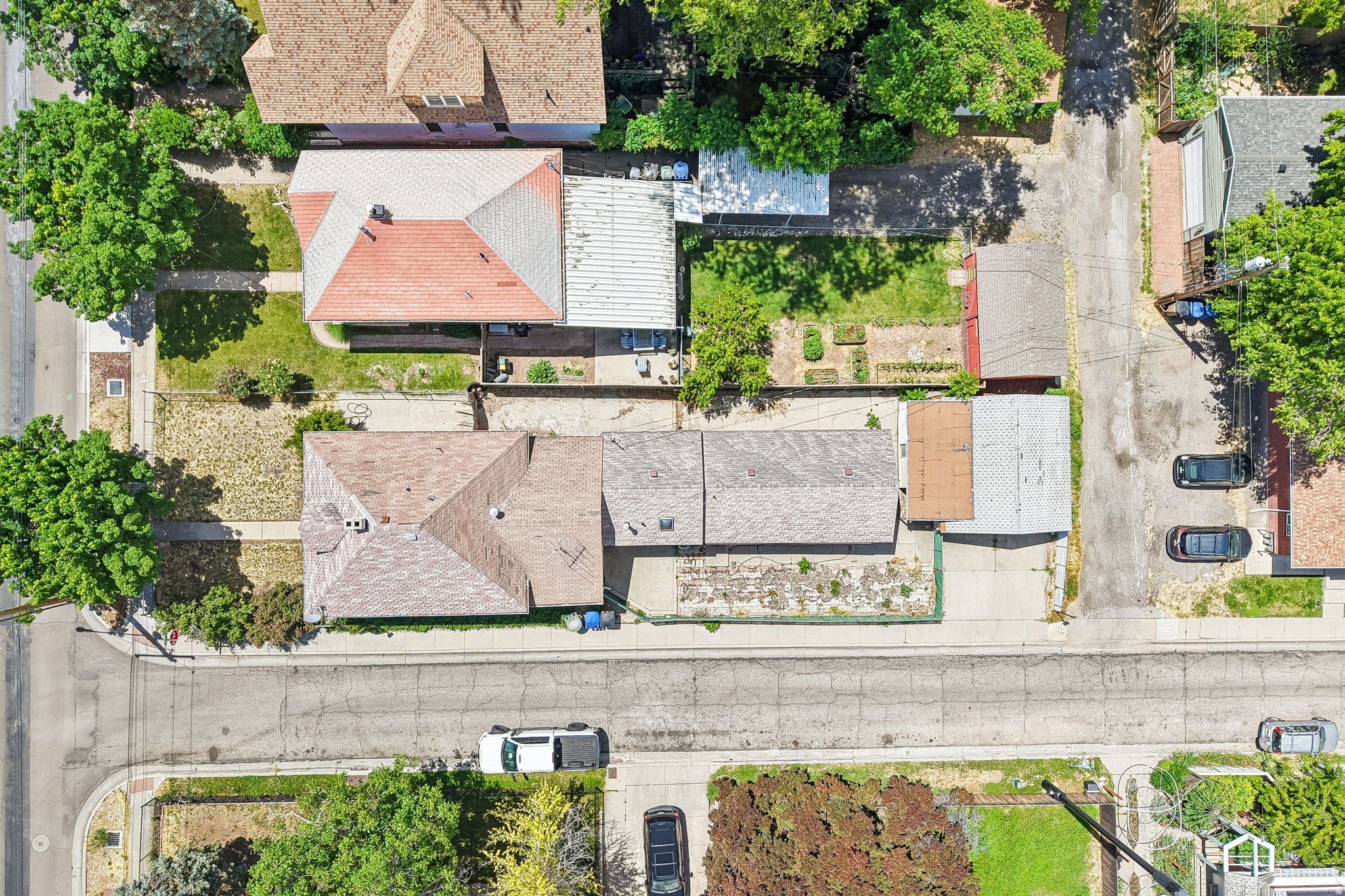 main property photo 19