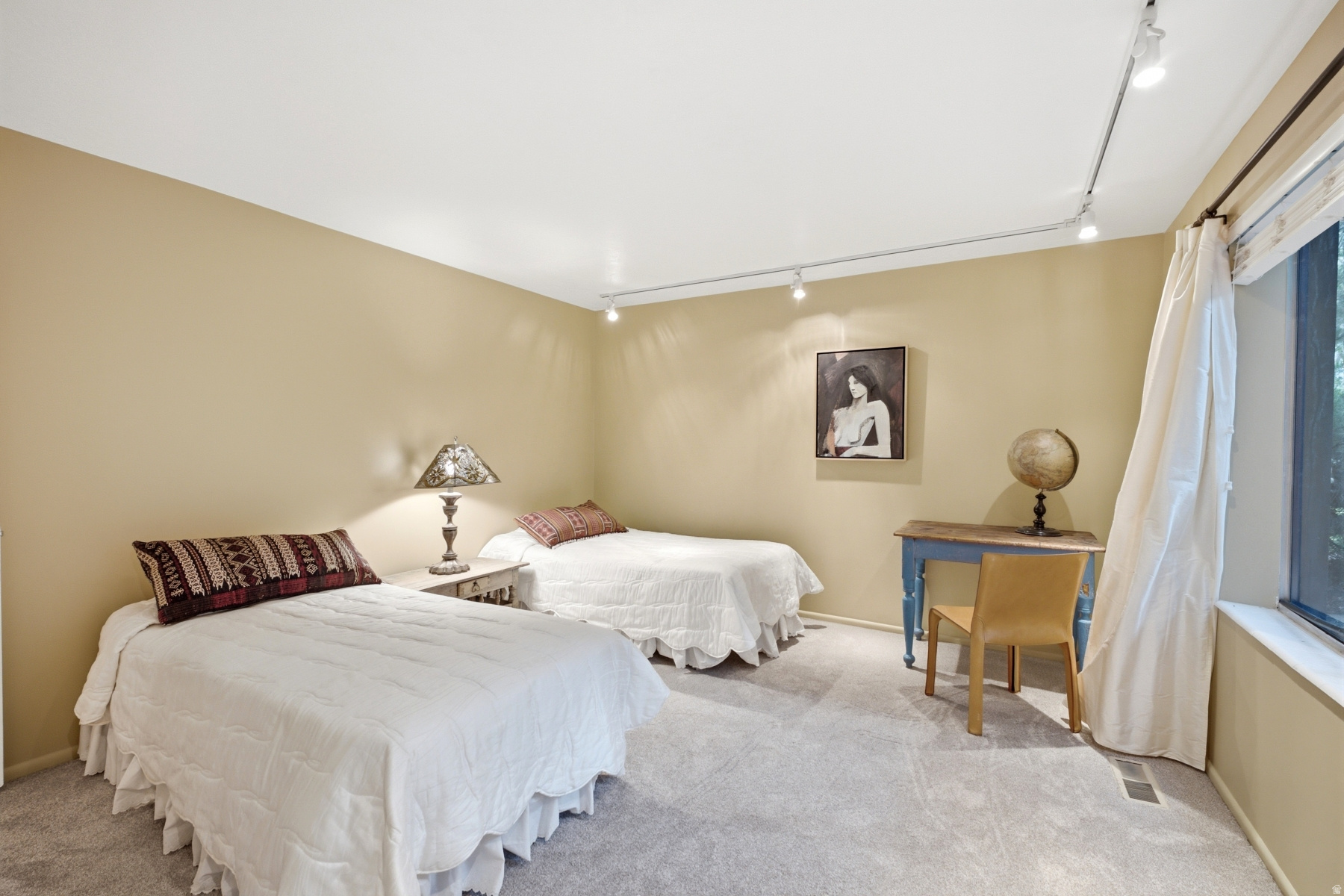main property photo 70