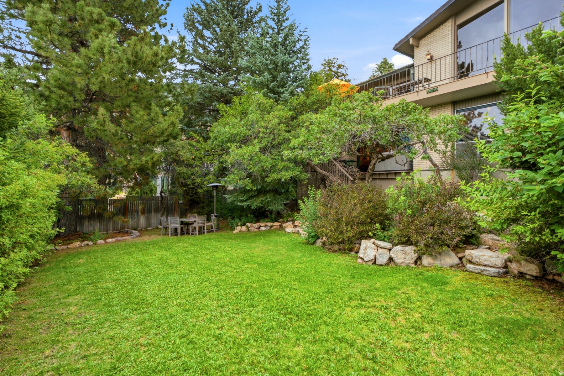 main property photo 81