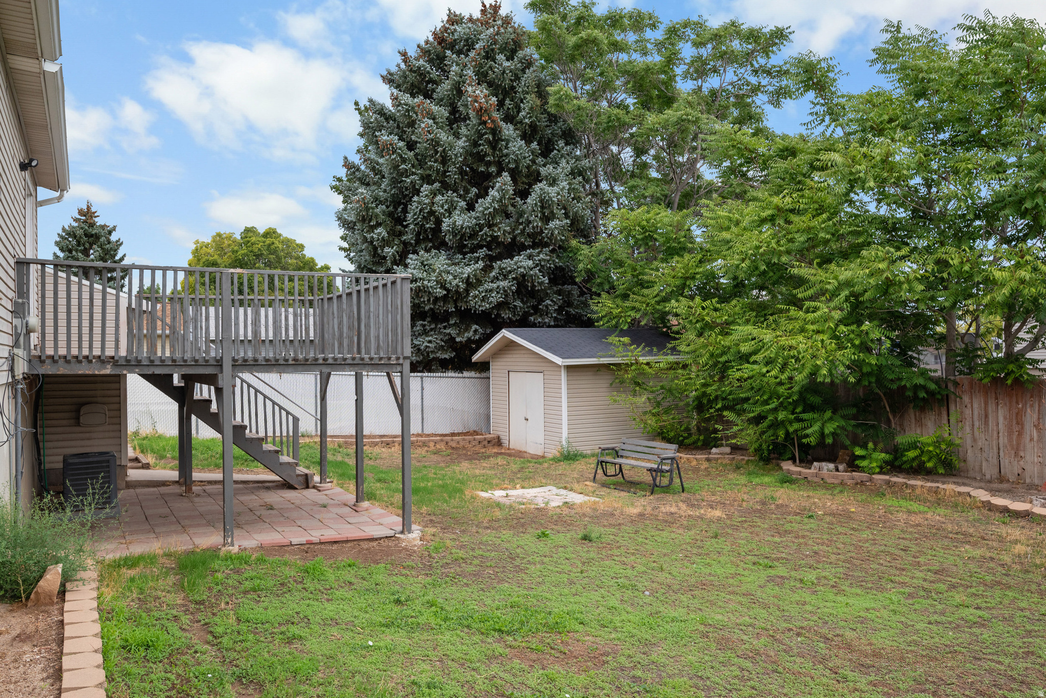 main property photo 17