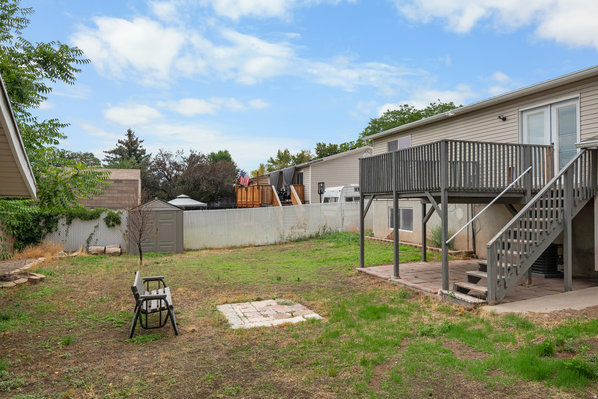 main property photo 19
