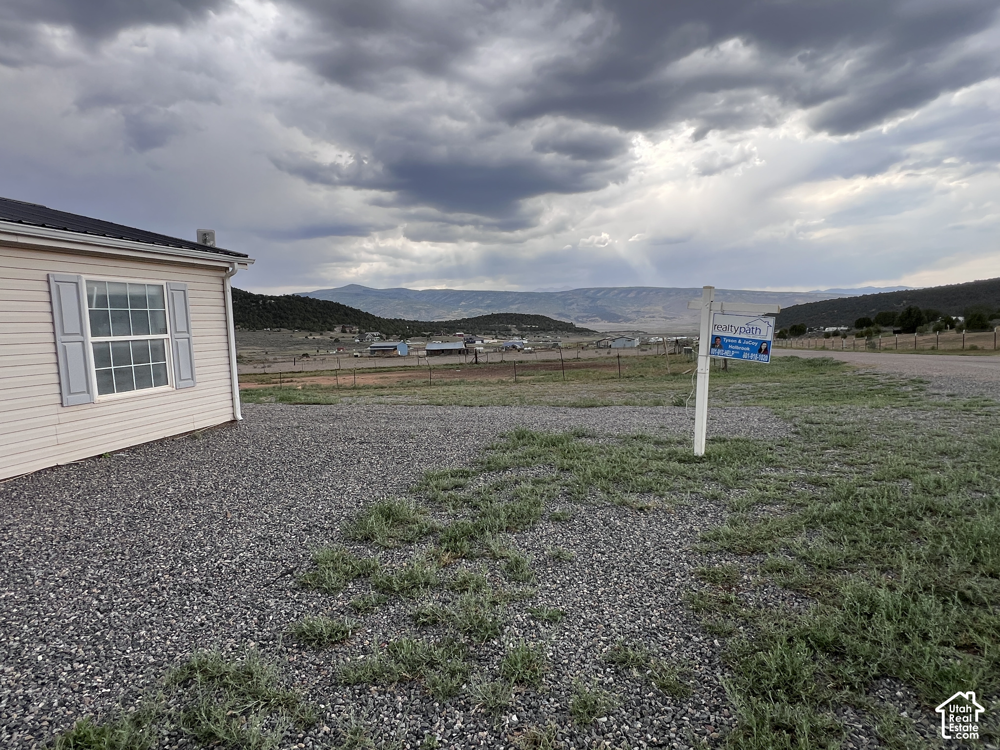 main property photo 13