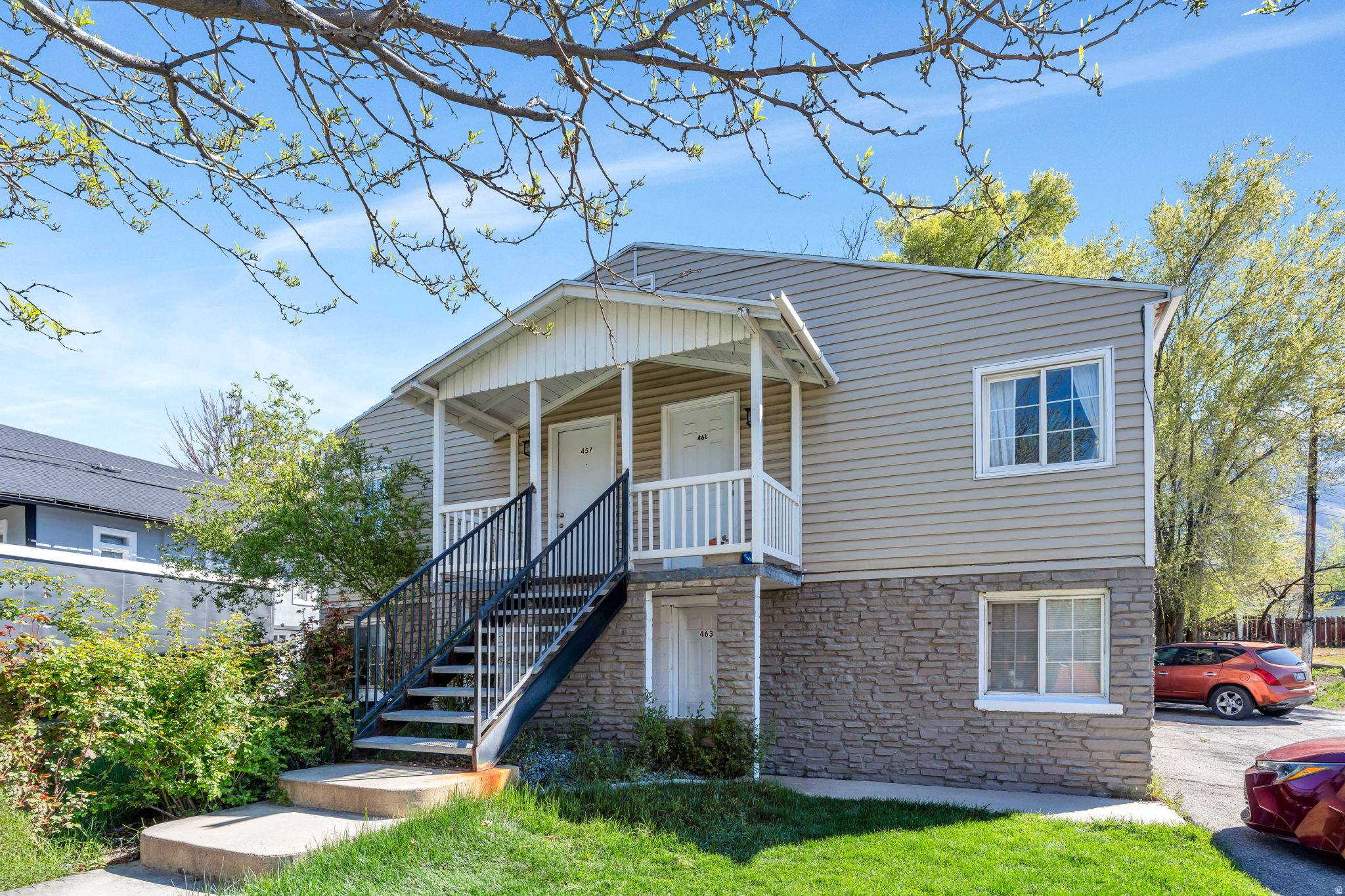 main property photo 2