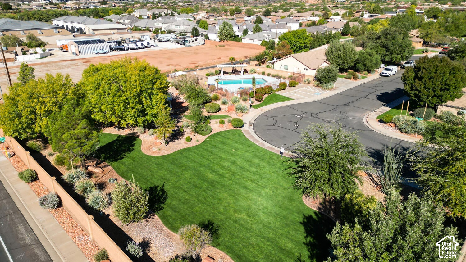 main property photo 41