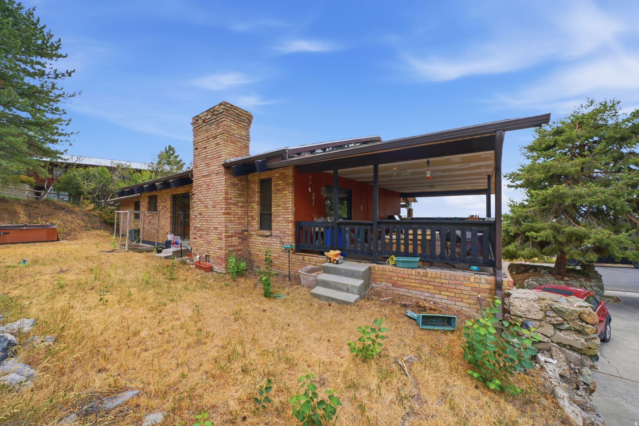 main property photo 11