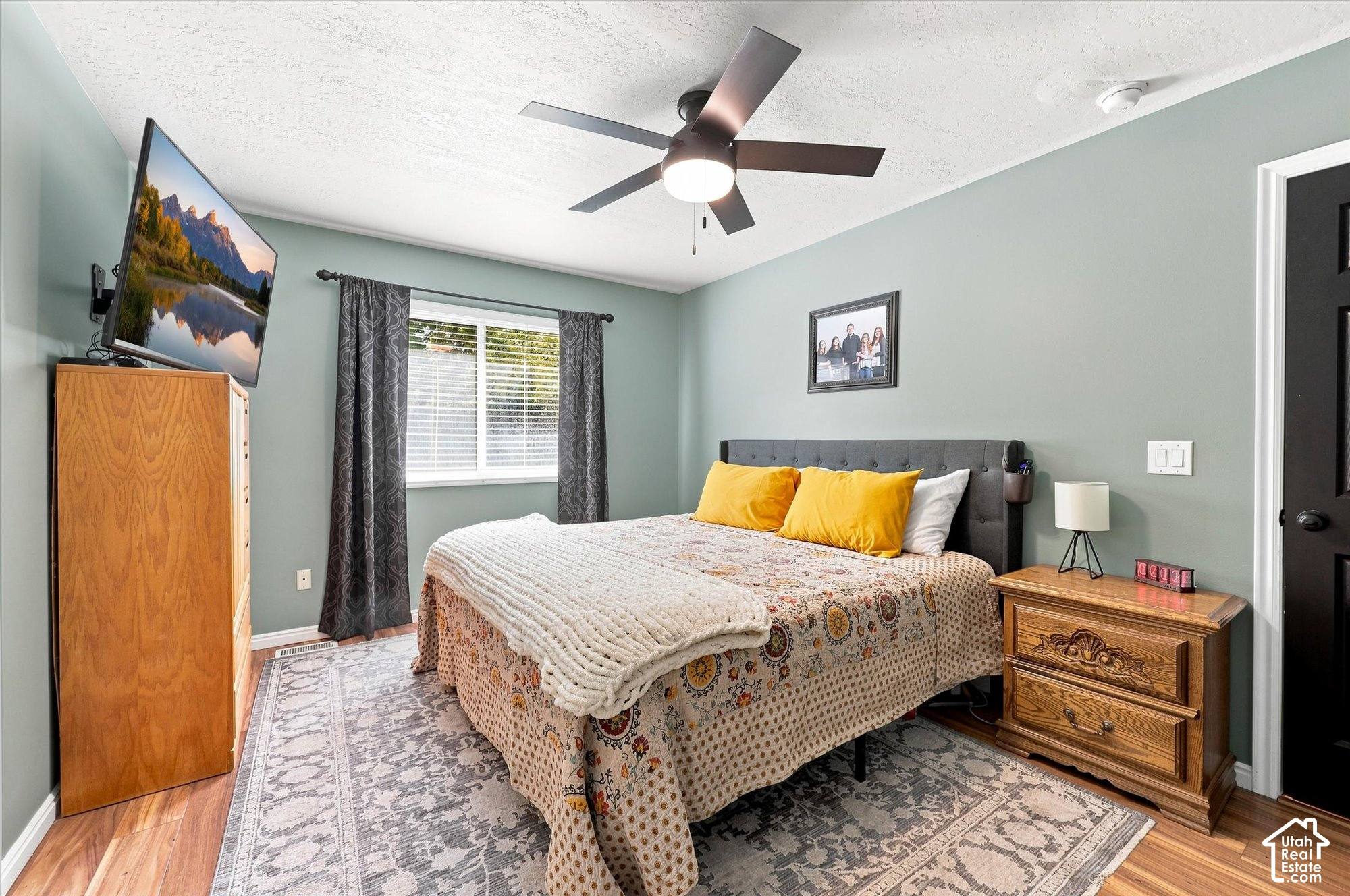 main property photo 15