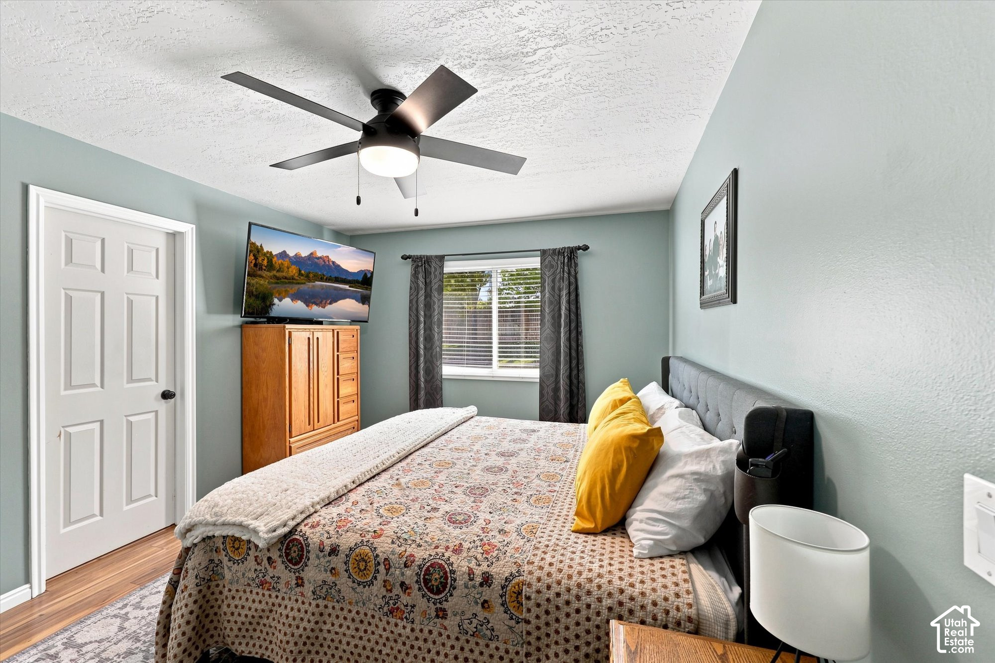 main property photo 16