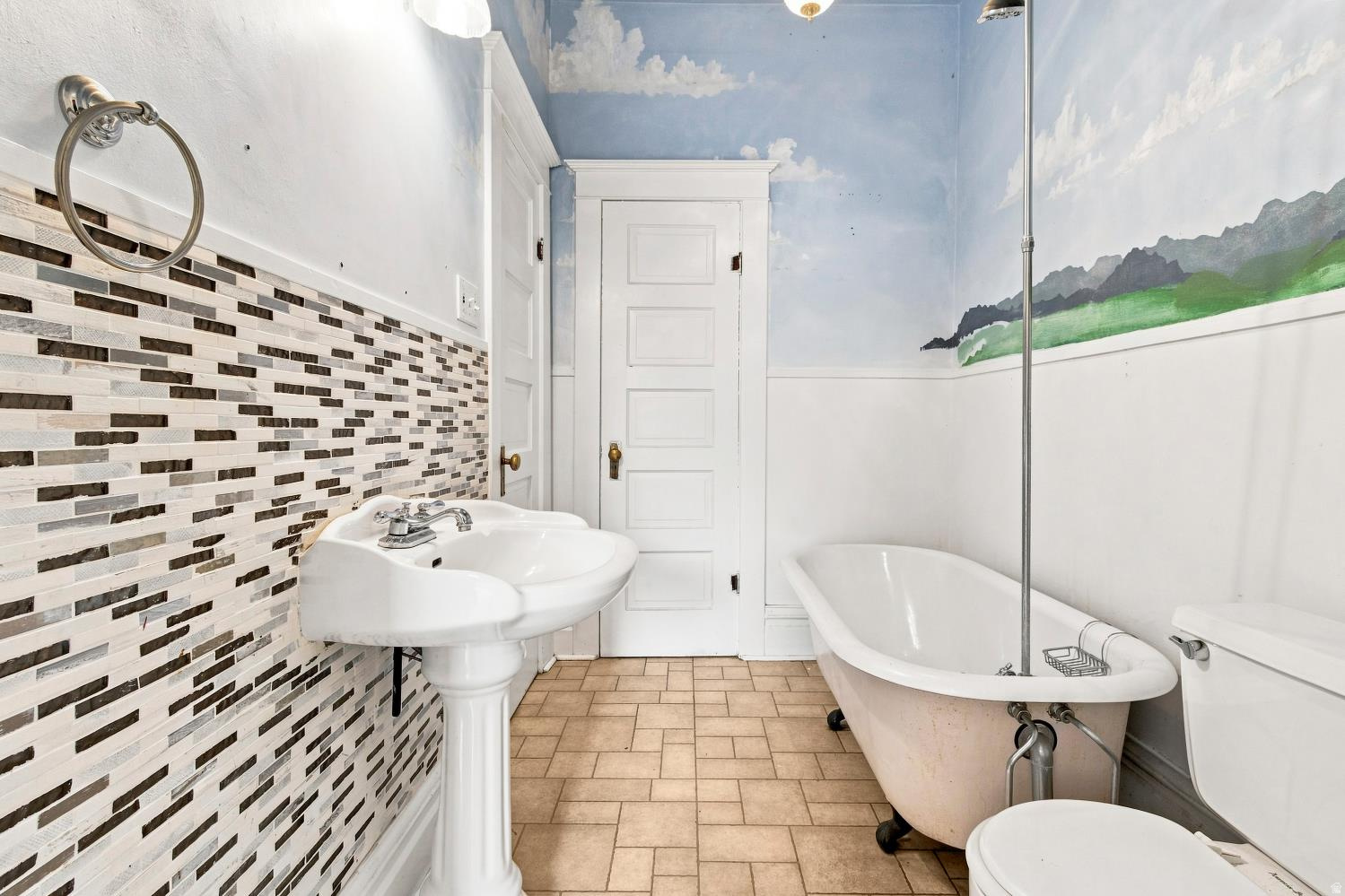 main property photo 22
