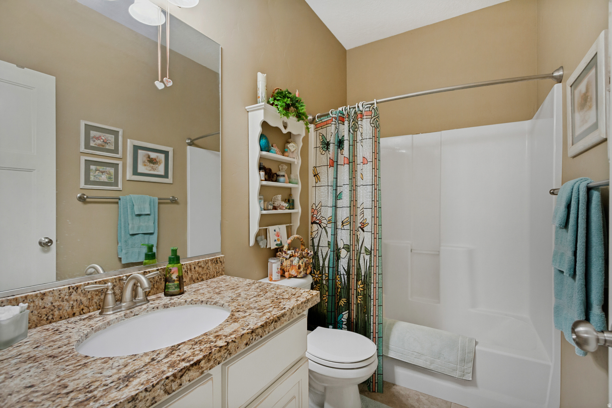 main property photo 27