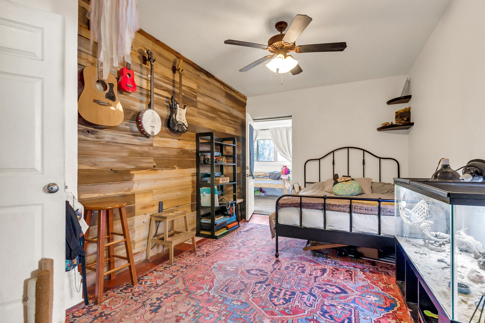 main property photo 32