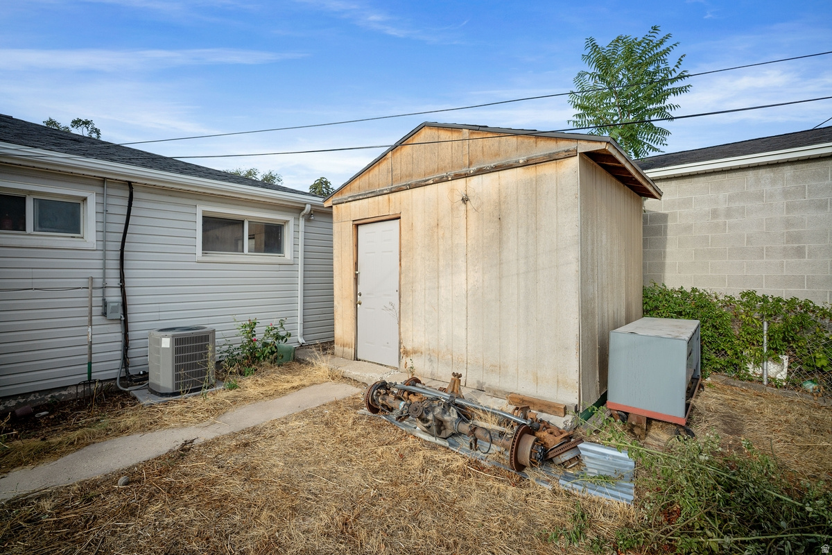 main property photo 23