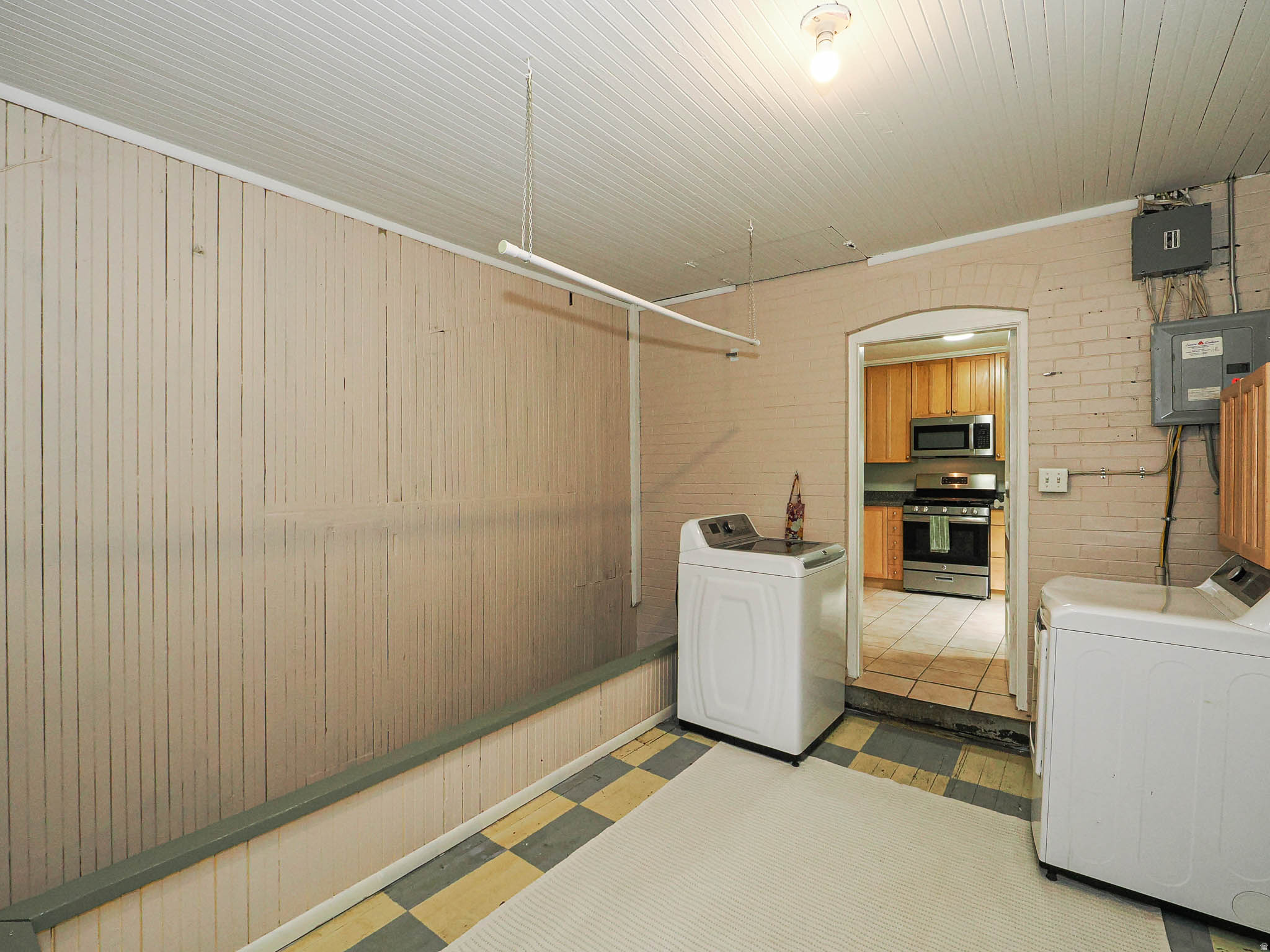 main property photo 18