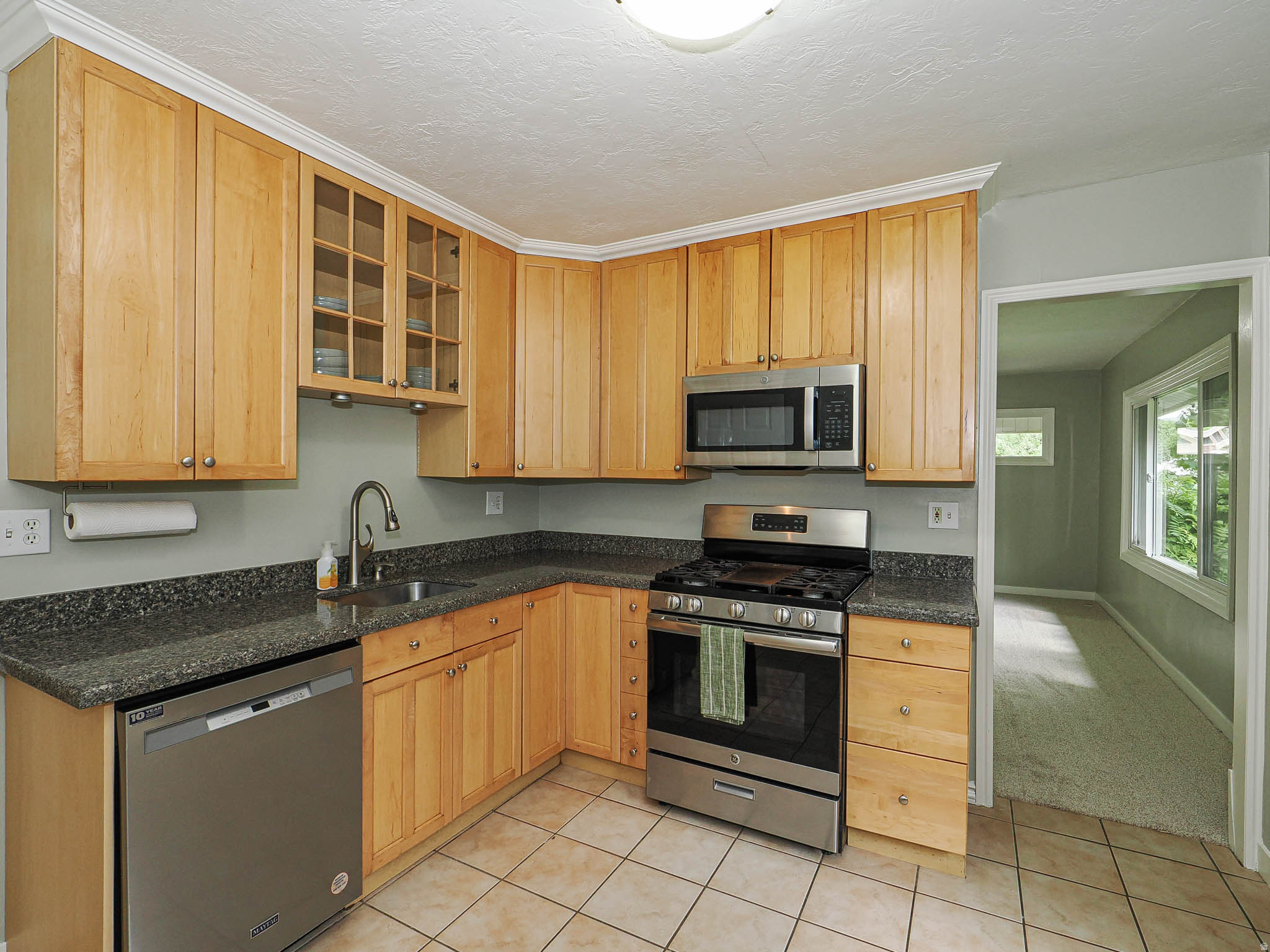 main property photo 7