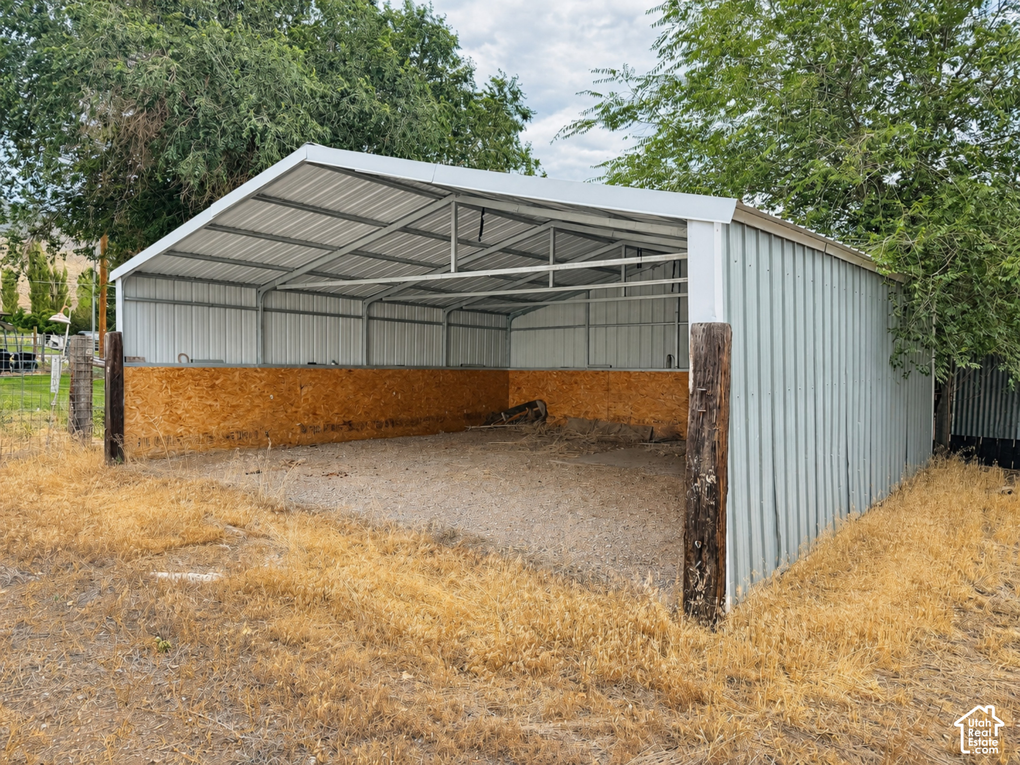 main property photo 5
