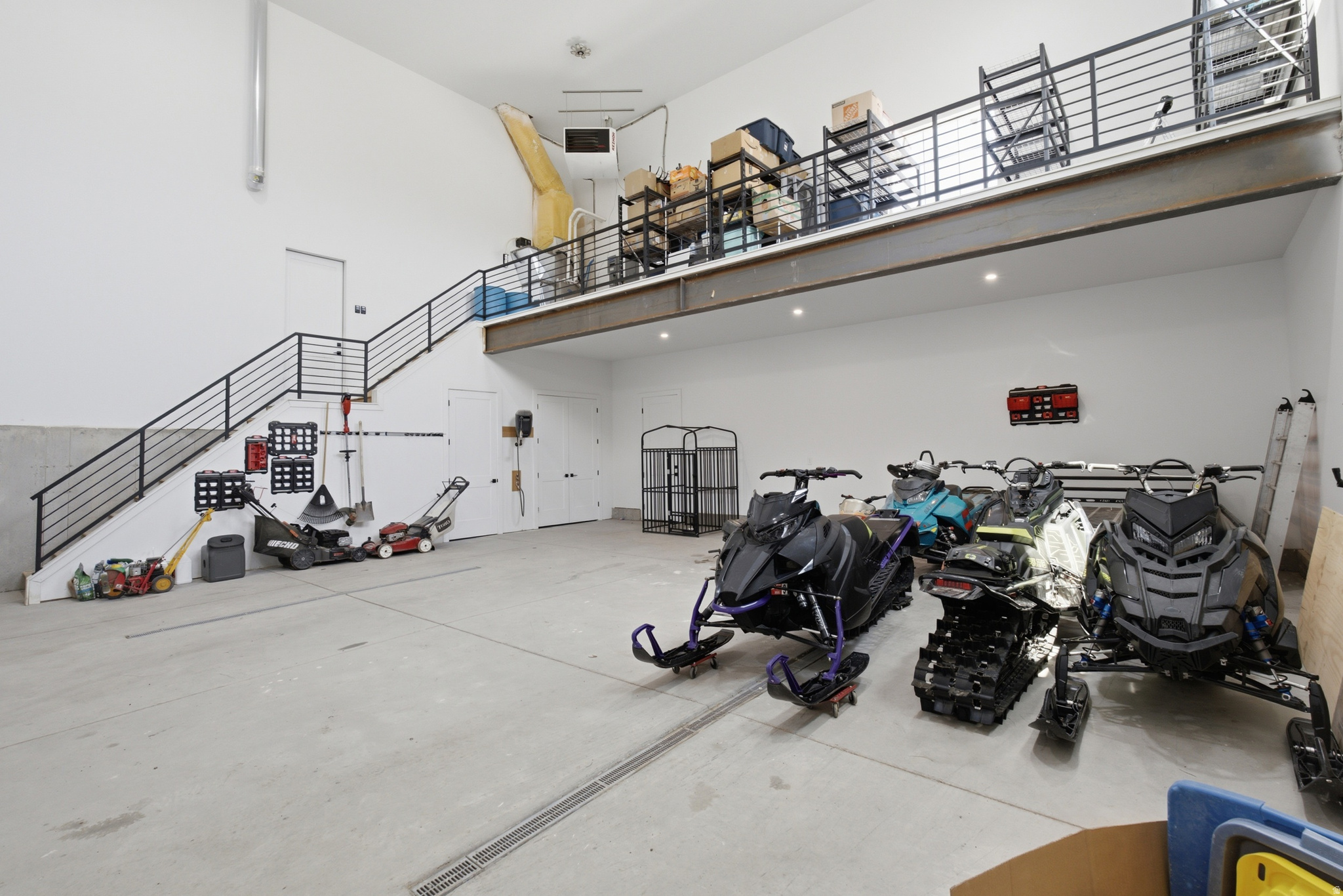 main property photo 46