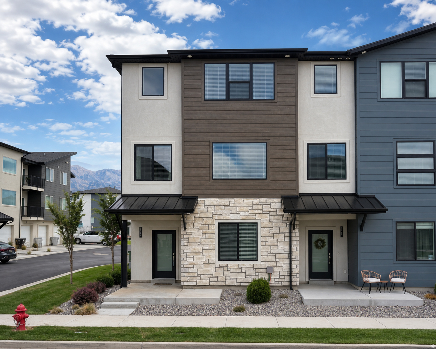 main property photo 0