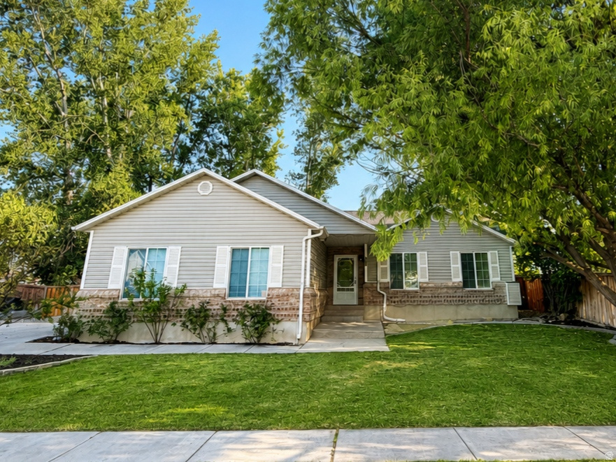 main property photo 0
