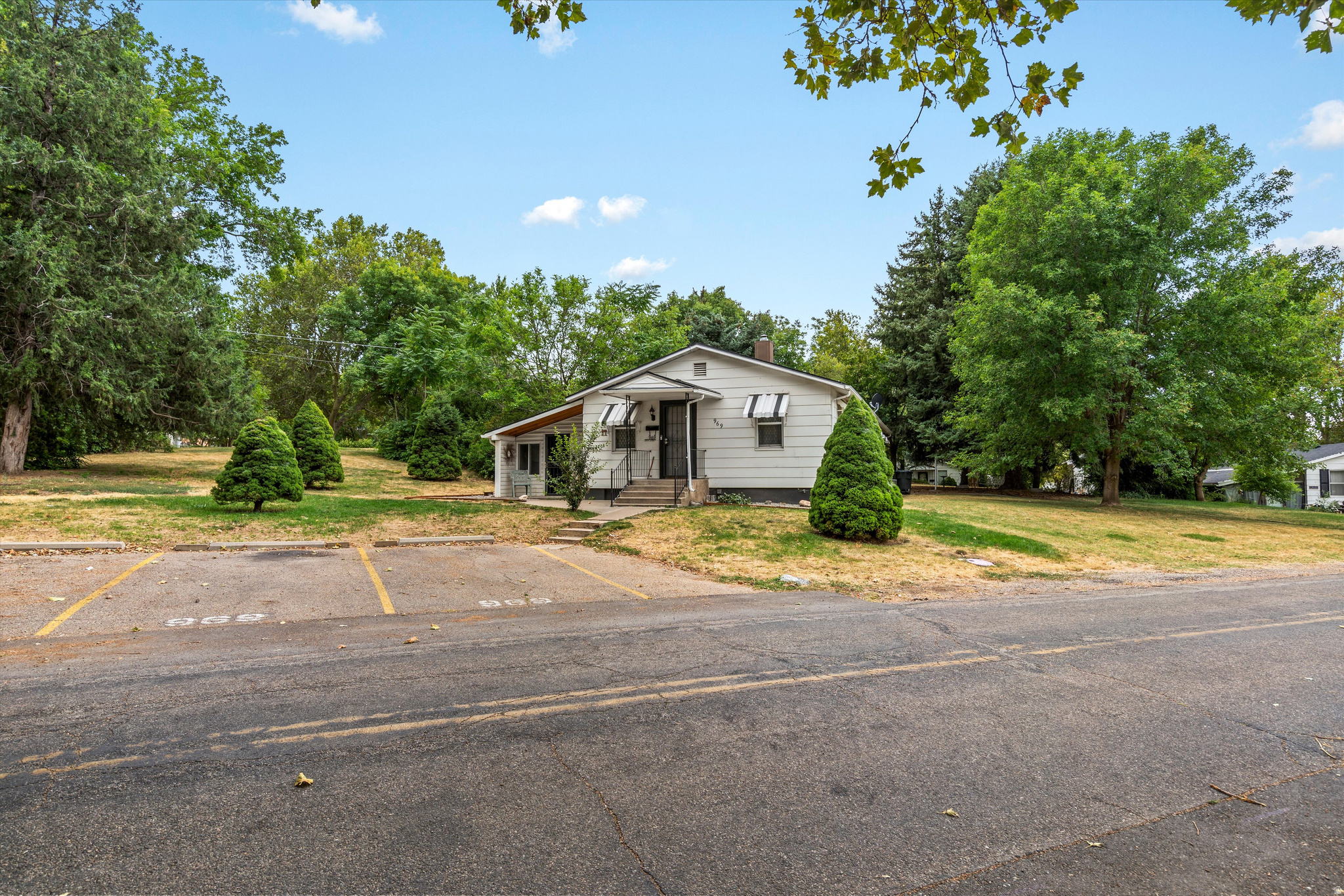 main property photo 2