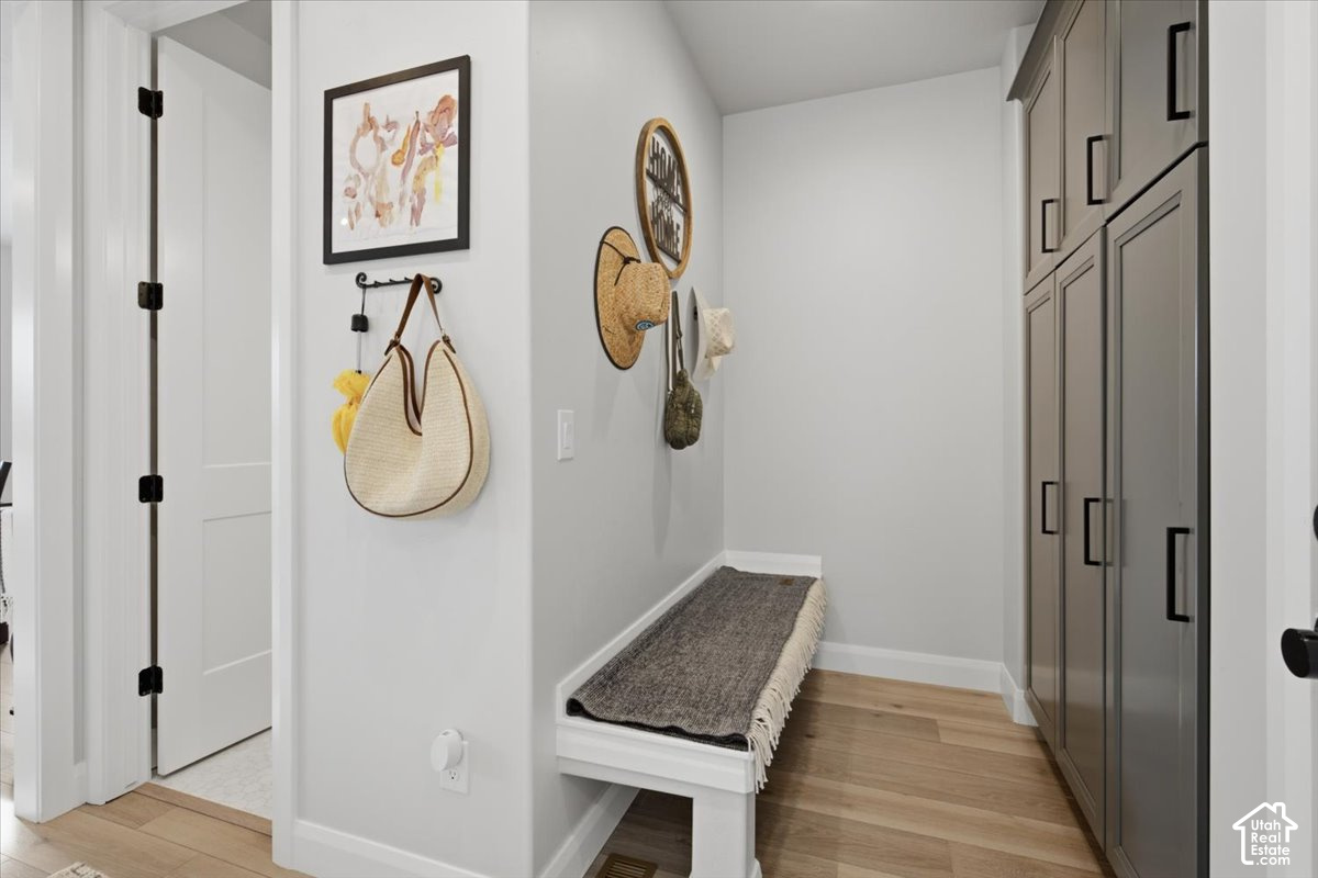 property viewer photo 17