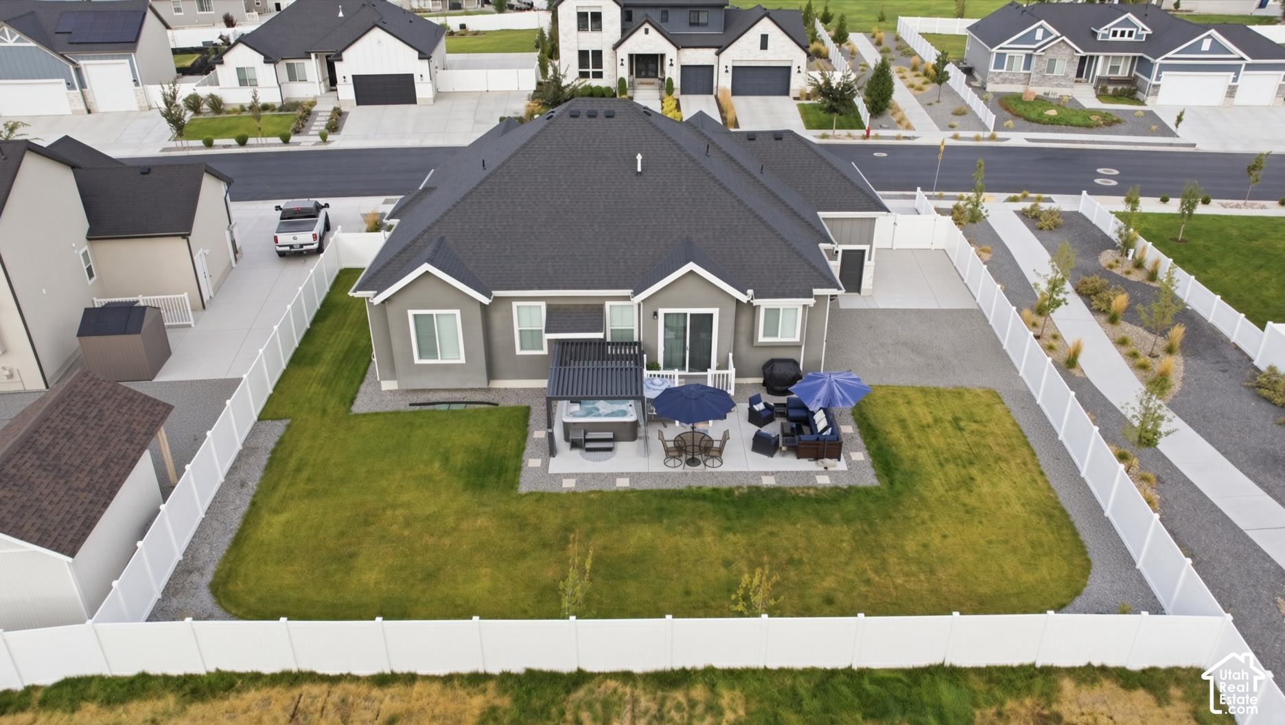 property viewer photo 32