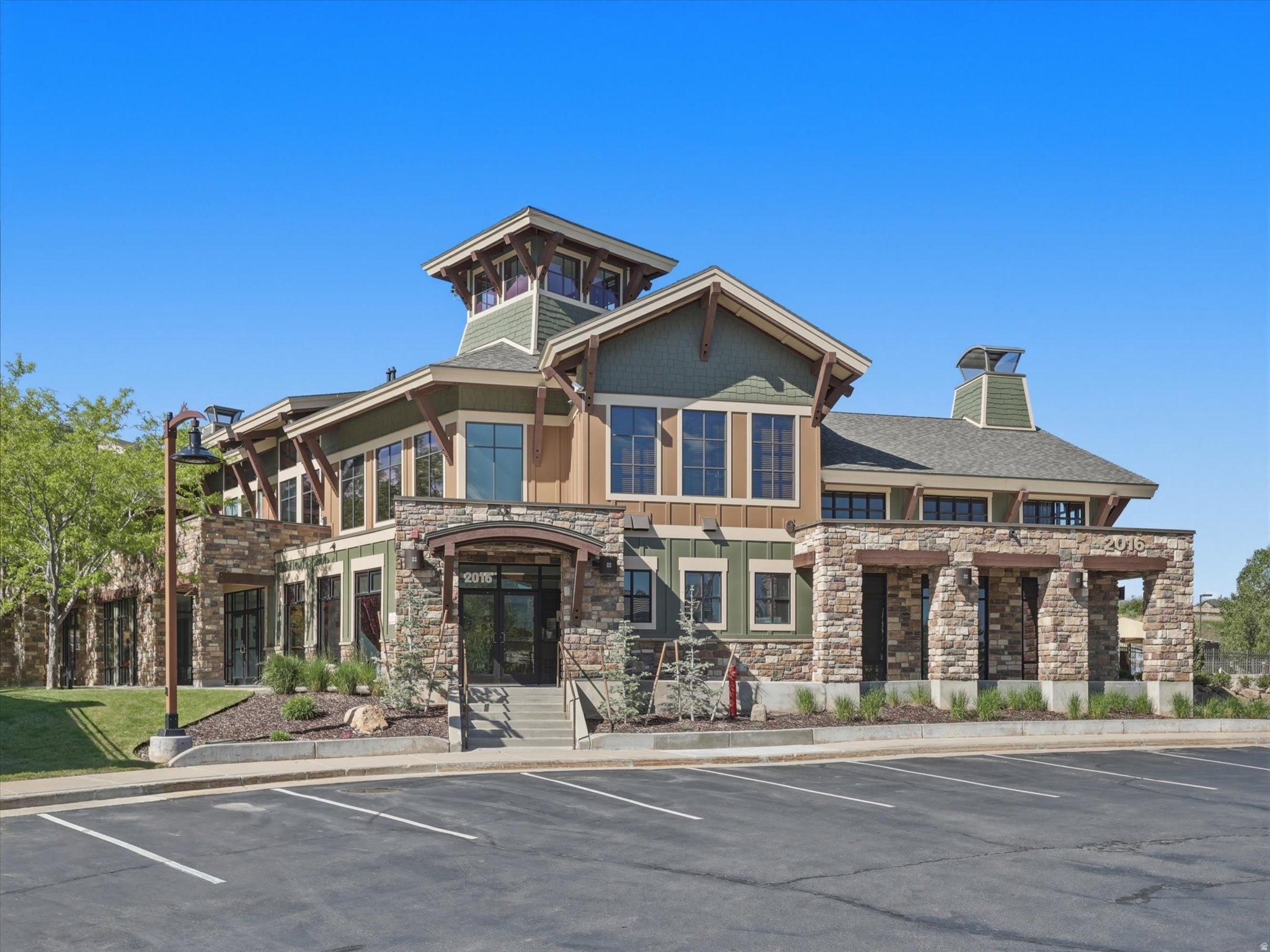 main property photo 46