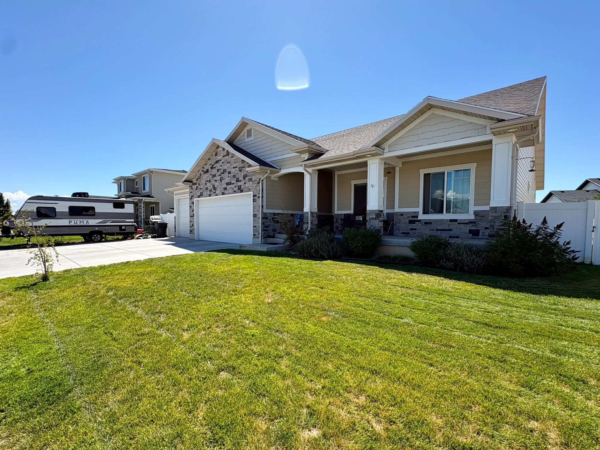 main property photo 0