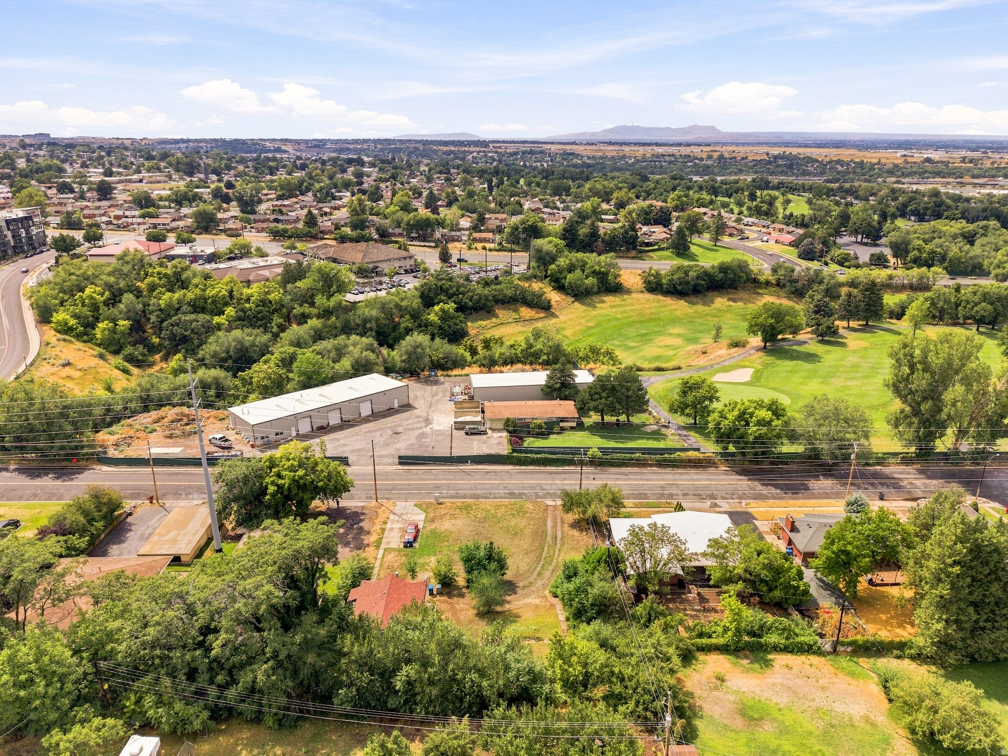 main property photo 19