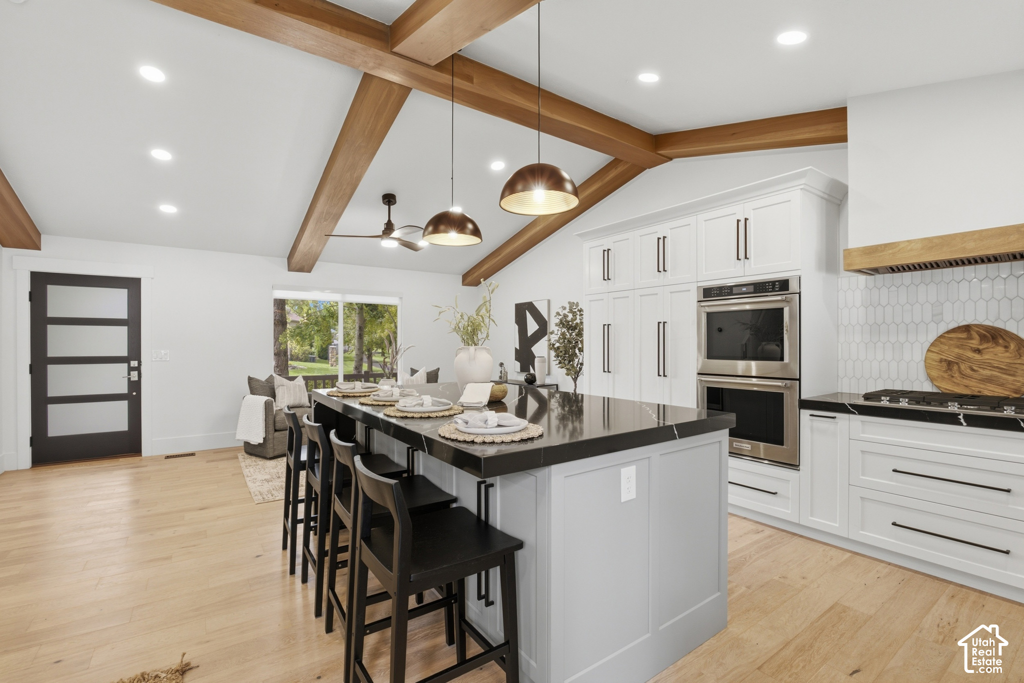 property viewer photo 10