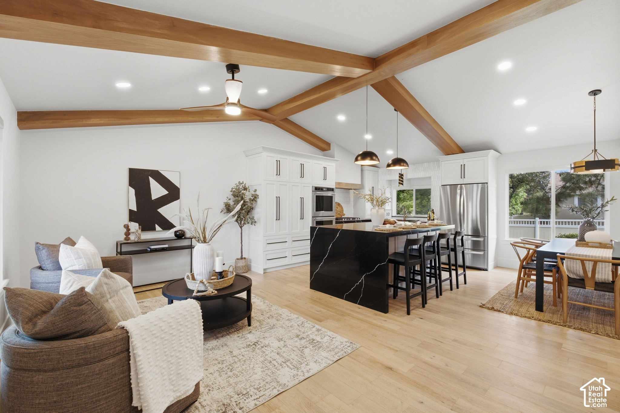 property viewer photo 13