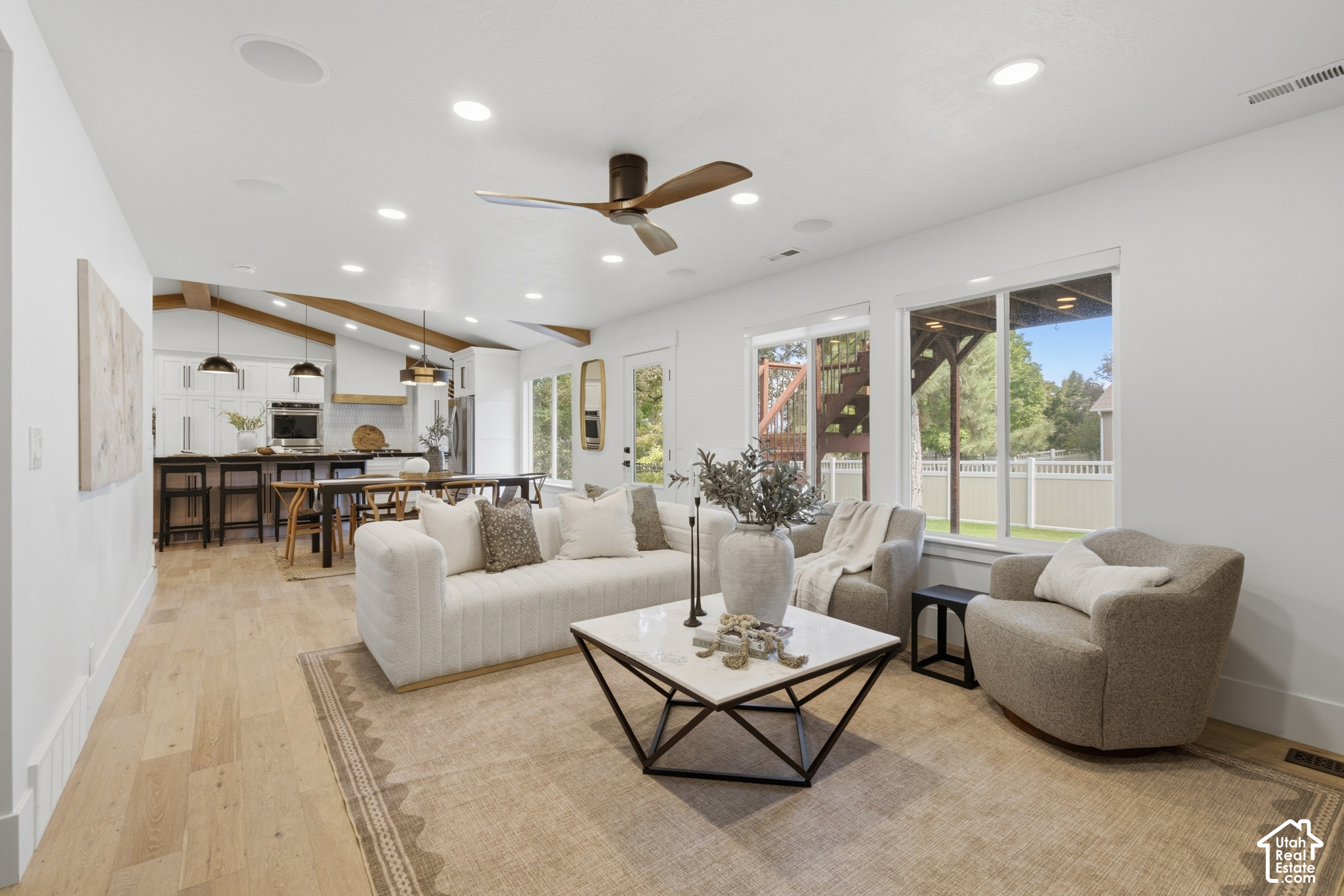 property viewer photo 14