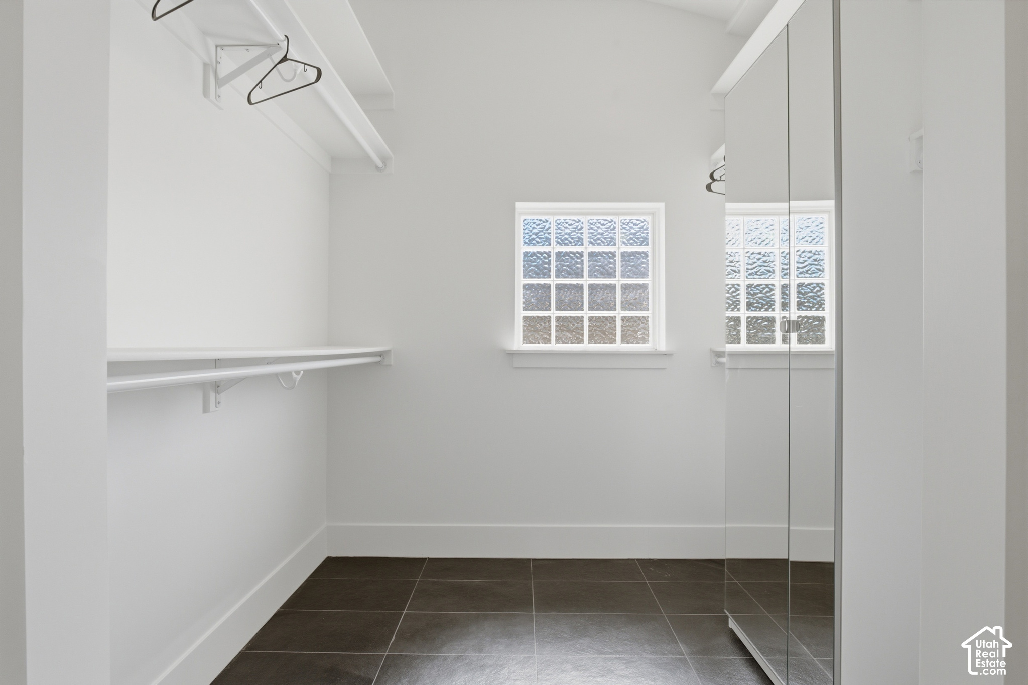 property viewer photo 28