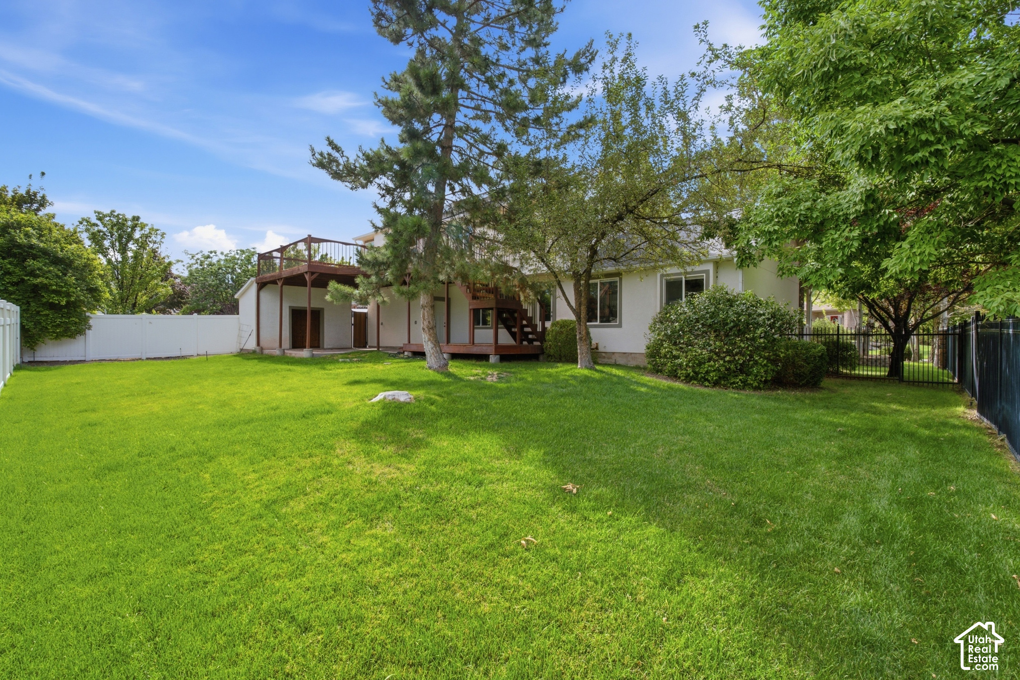 property viewer photo 42