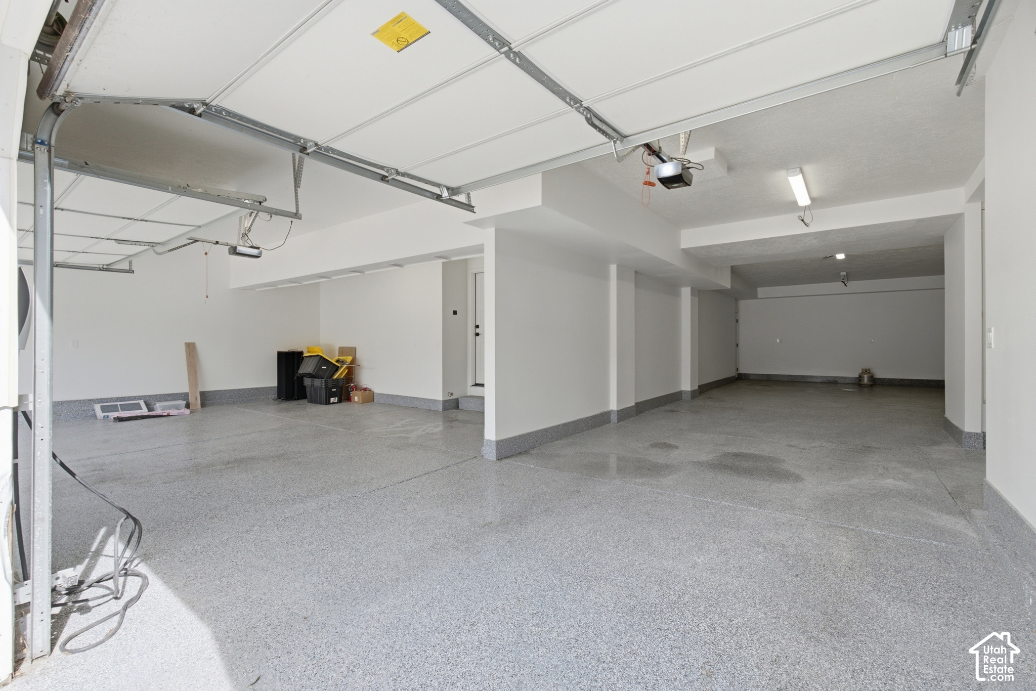property viewer photo 45