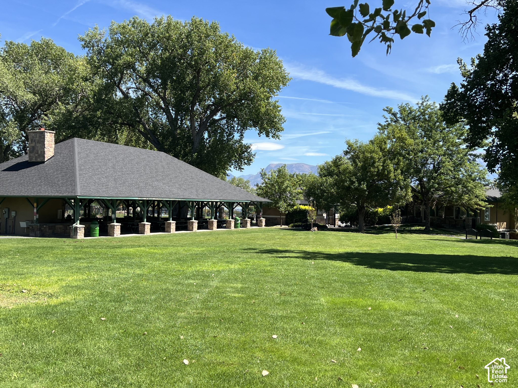 property viewer photo 48
