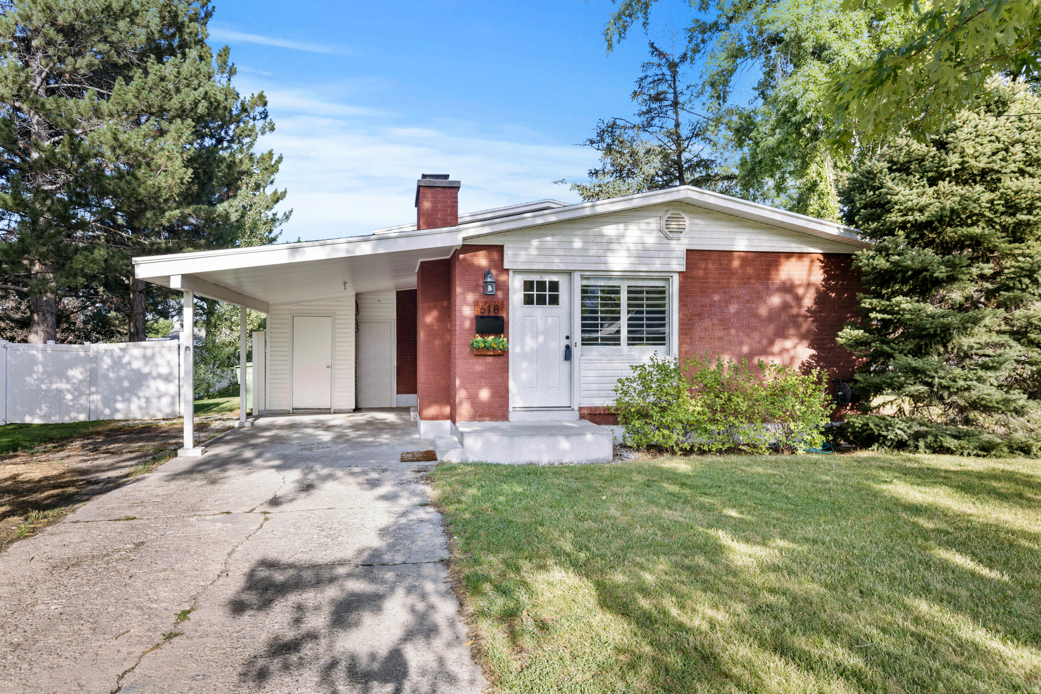 main property photo 0