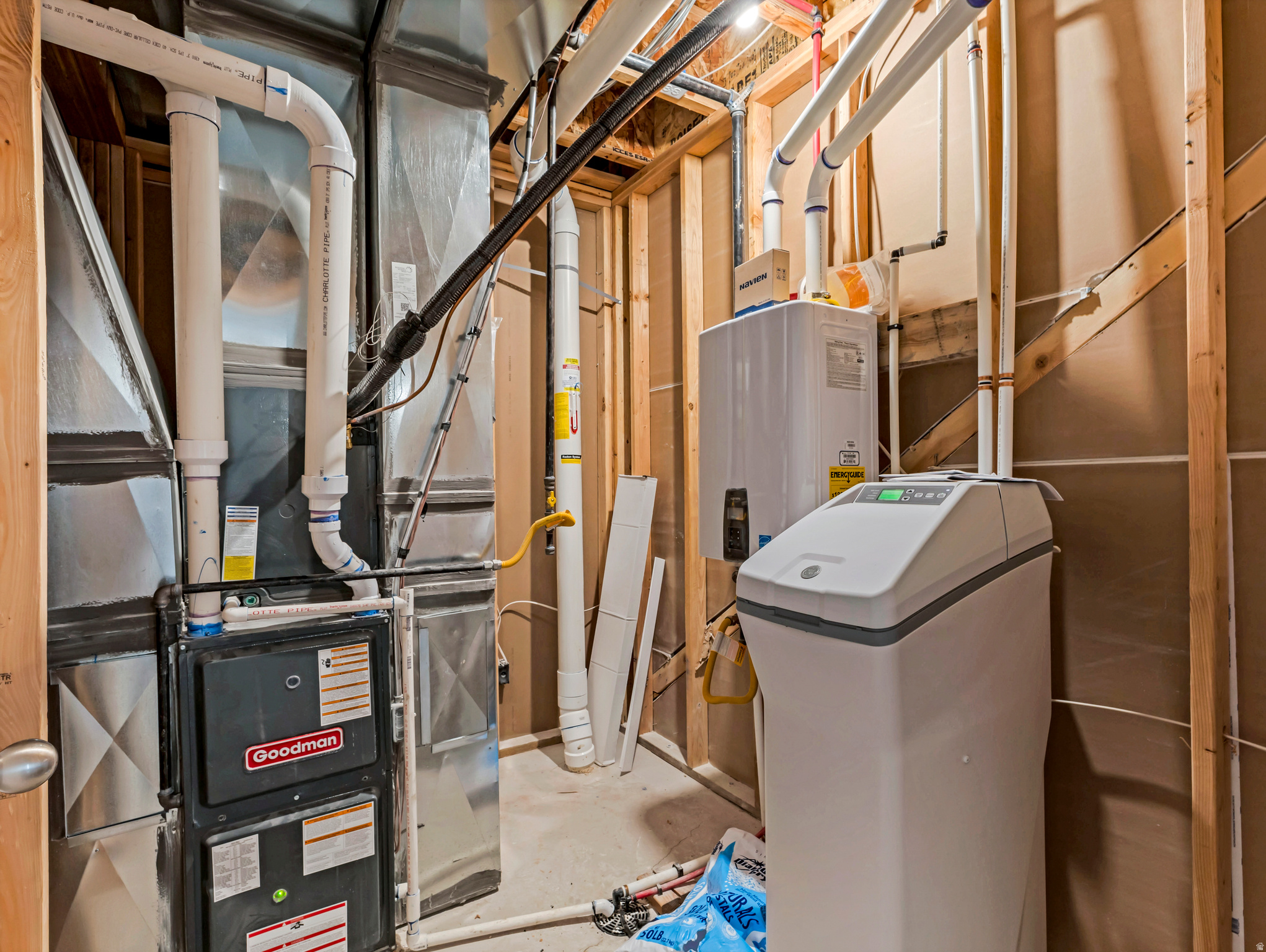 main property photo 24