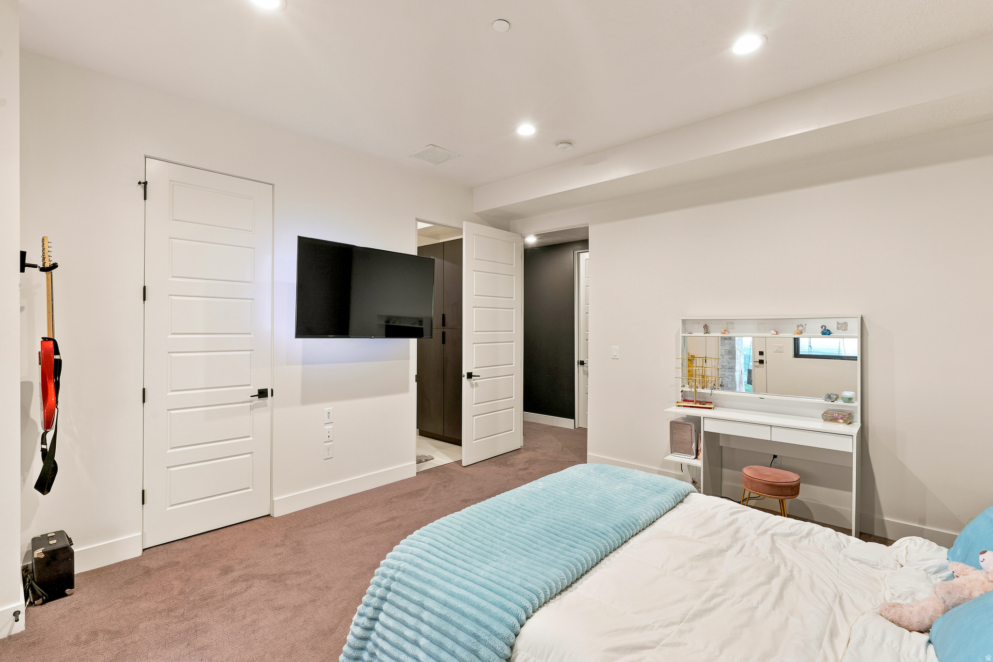 main property photo 85