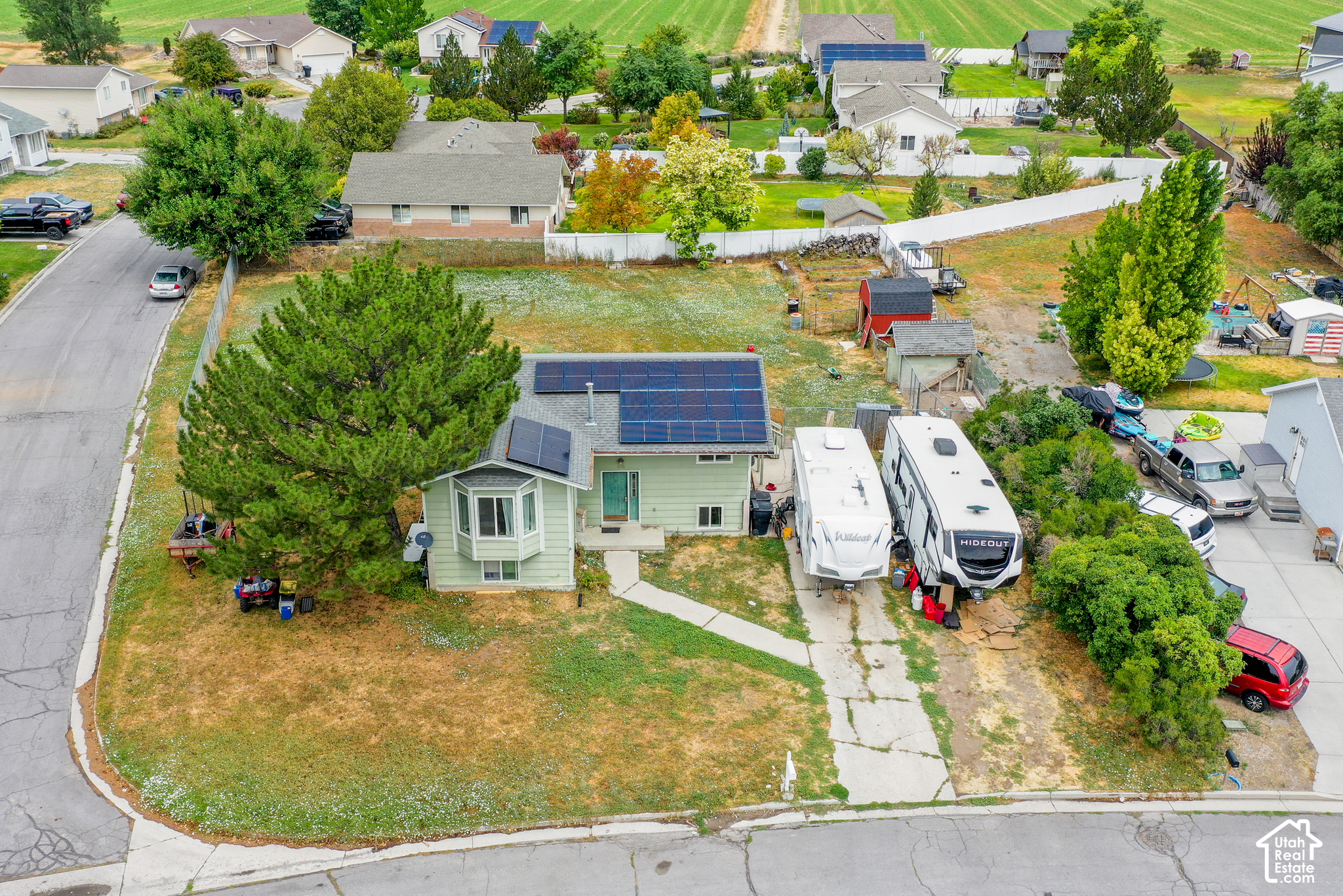 main property photo 31