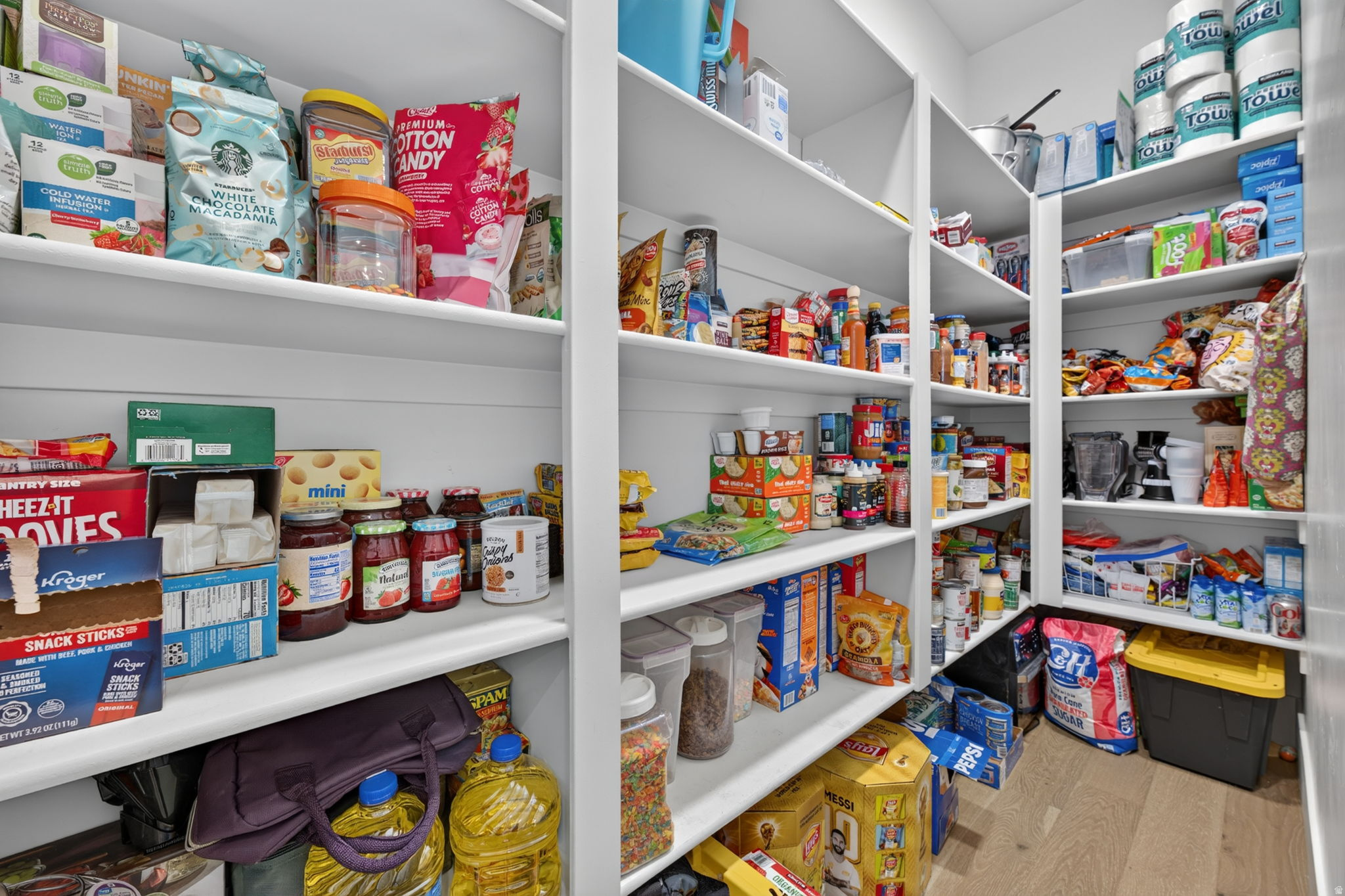 main property photo 24