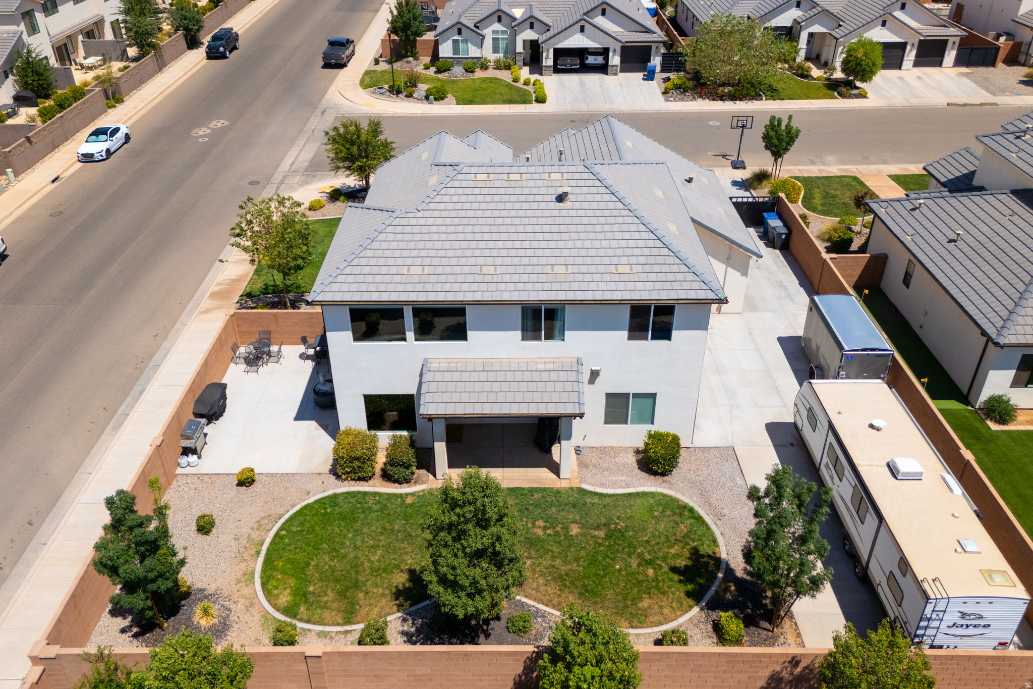 main property photo 5