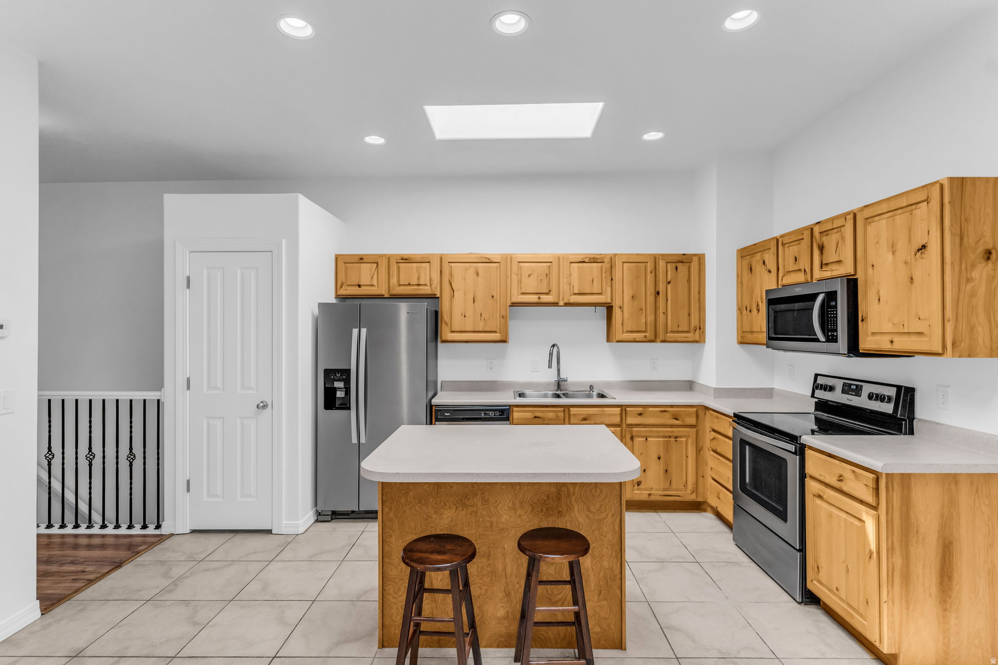 main property photo 10