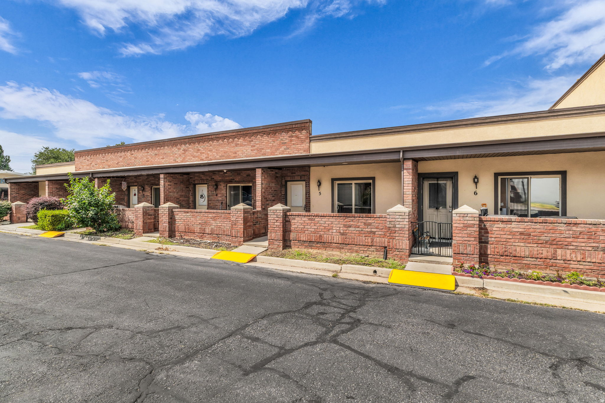 main property photo 31