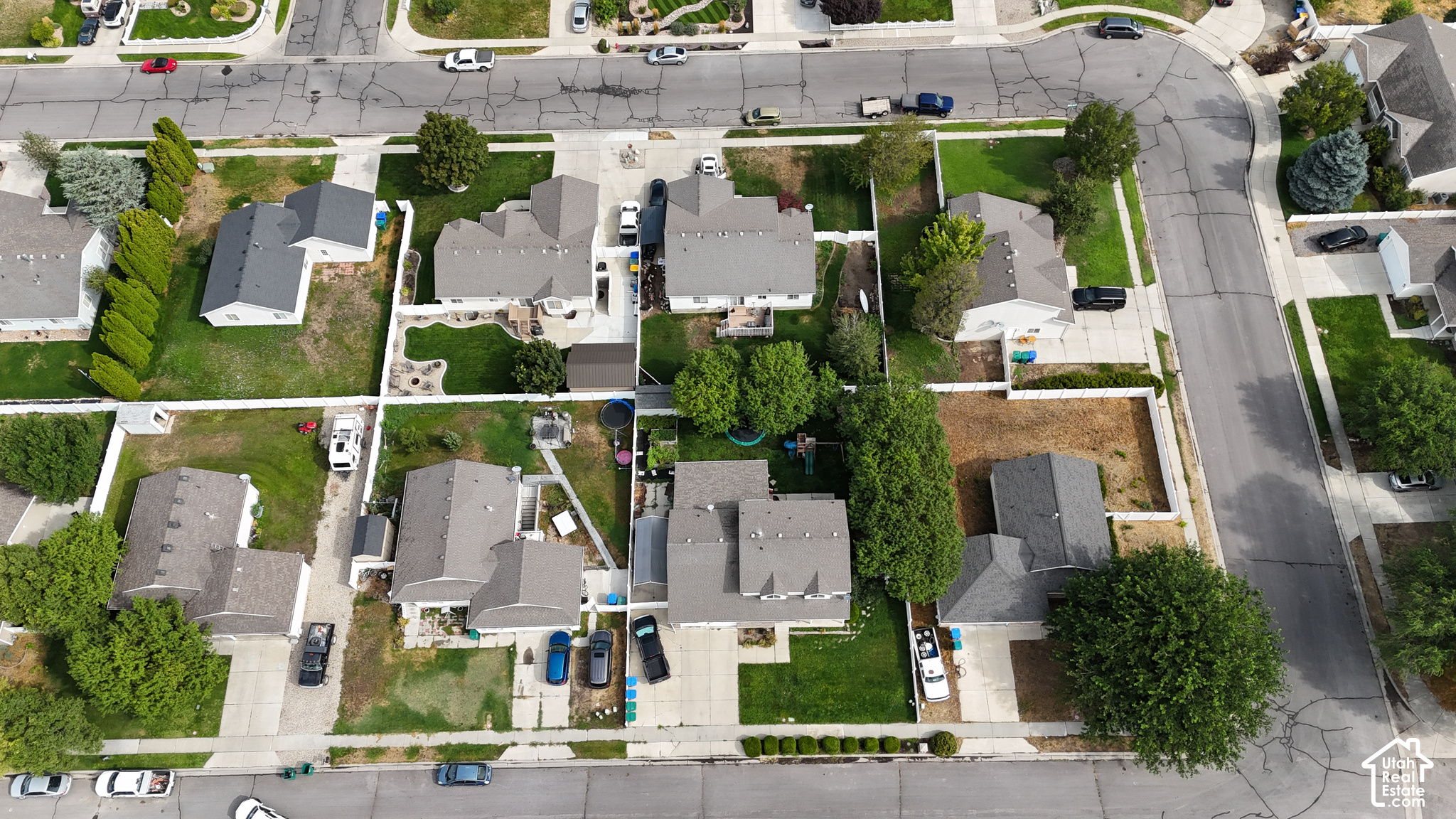 main property photo 35